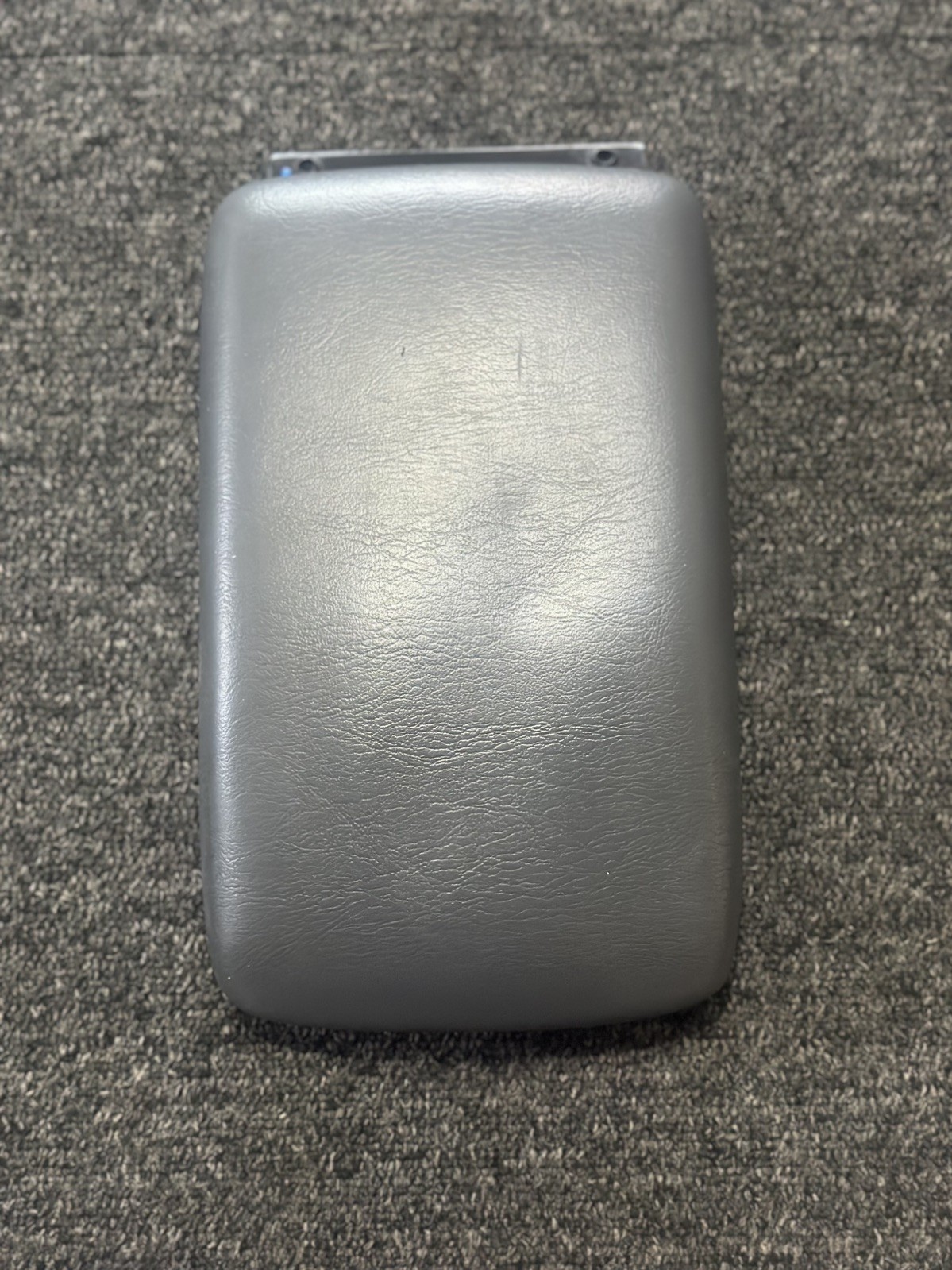 1997-2001 Toyota Camry Center Console Arm Rest Lid METAL HINGE Gray 1997-2001 Toyota Camry Center Console Arm Rest Lid METAL HINGE Gray