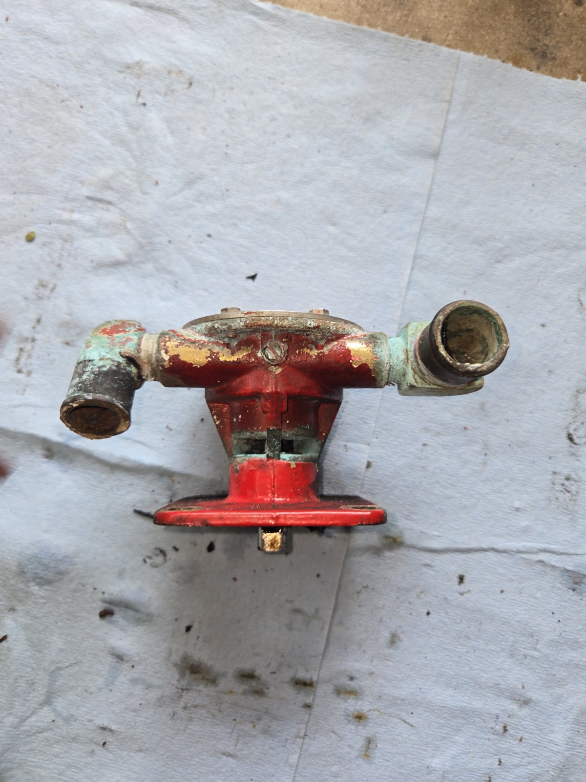 Westerbeke 8BT raw water pump Westerbeke 8BT raw water pump