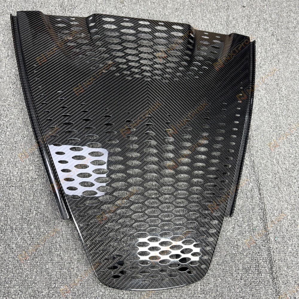 Dry carbon engine cover For Mclaren 750s 2017-2026 OEN fitment repalcement Dry carbon engine cover For Mclaren 750s 2017-2026 OEN fitment repalcement