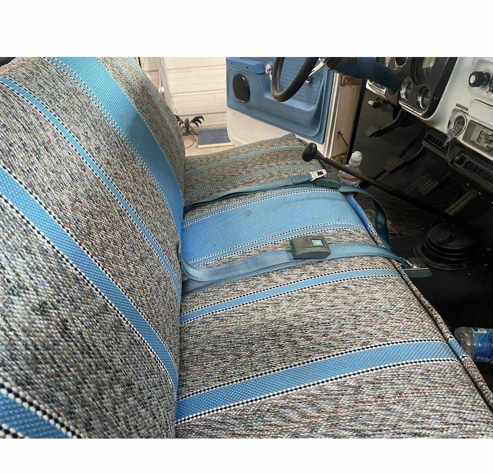 Universal Saddleblanket Seat Cover for Truck and Car Bench Seats LT BLUE Universal Saddleblanket Seat Cover for Truck and Car Bench Seats LT BLUE