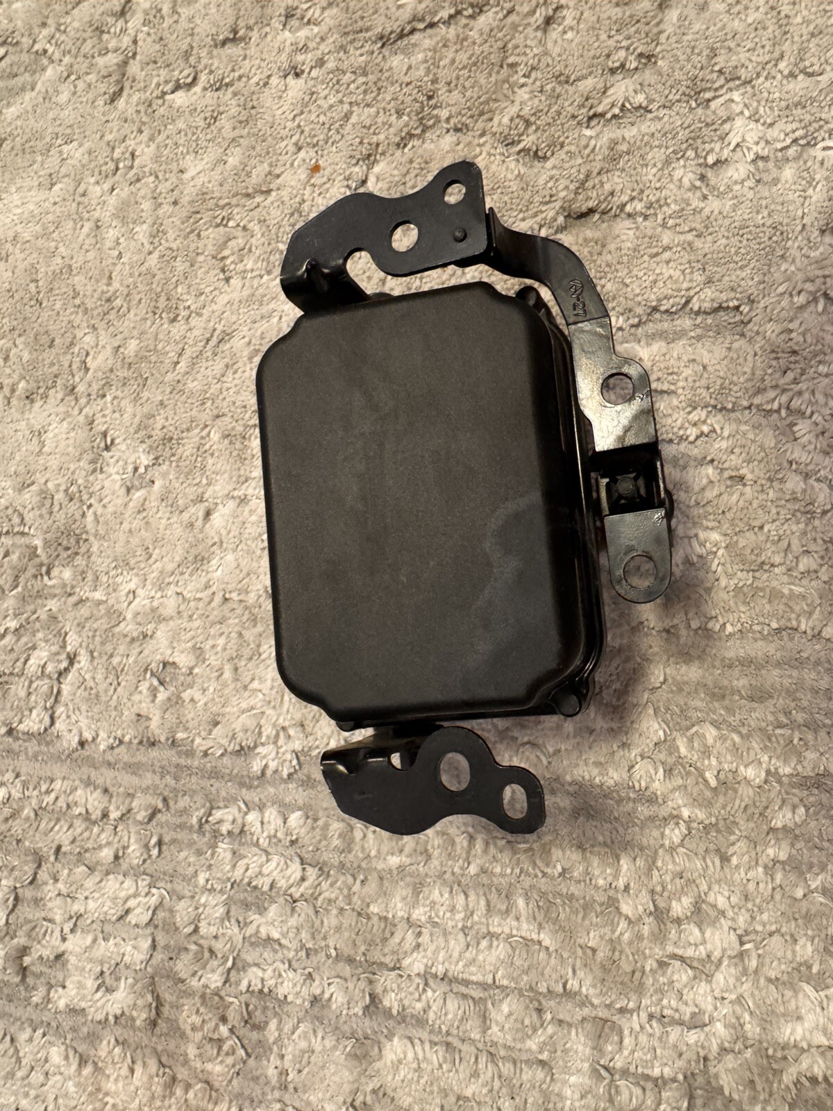 2015-2019 TOYOTA Adaptive Cruise Sensor 10R-048641 10R048641 OEM From RAV4 2015-2019 TOYOTA Adaptive Cruise Sensor 10R-048641 10R048641 OEM From RAV4
