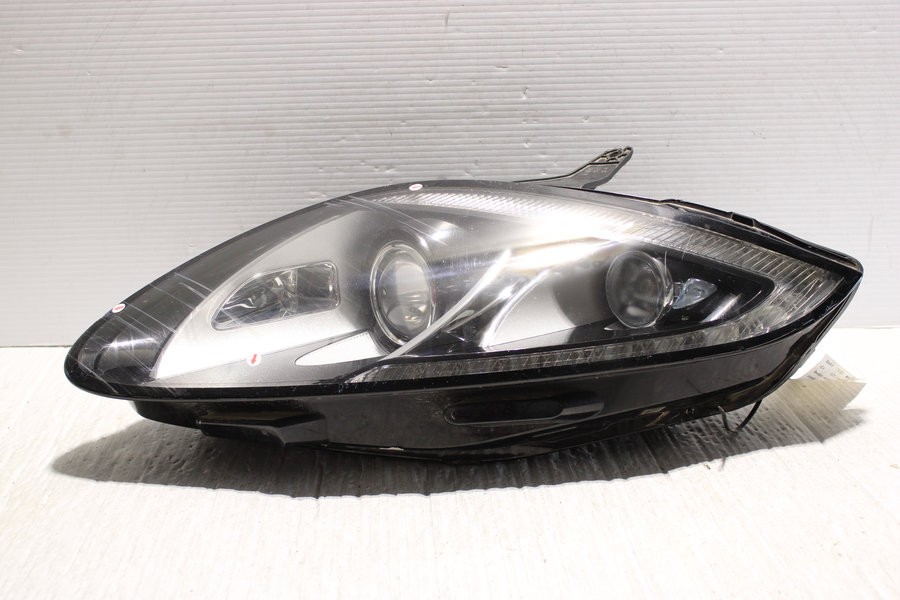 2012-2015 Jaguar XK Left Side Halogen Headlight Assembly OEM C2P25462