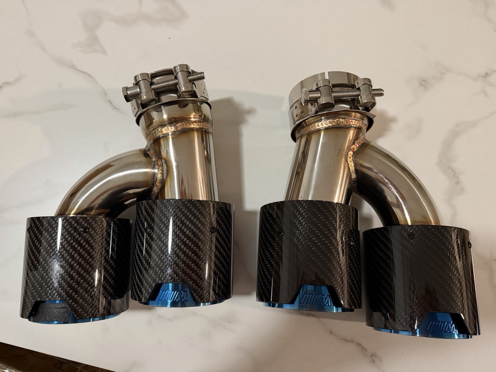 2016-2023 BMW G30 530i 540i Exhaust Tips Carbon Fiber W/ Blue Steel 3” Clamps On 2016-2023 BMW G30 530i 540i Exhaust Tips Carbon Fiber W/ Blue Steel 3” Clamps On
