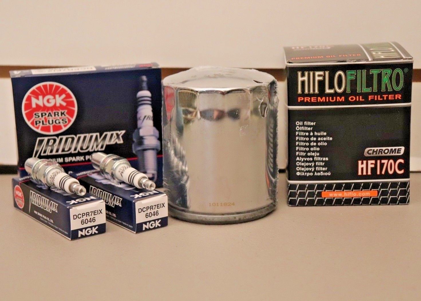 Harley Davidson Sportster 883 1200 HD Tune Up Oil Filter NGK Iridium Spark Plugs