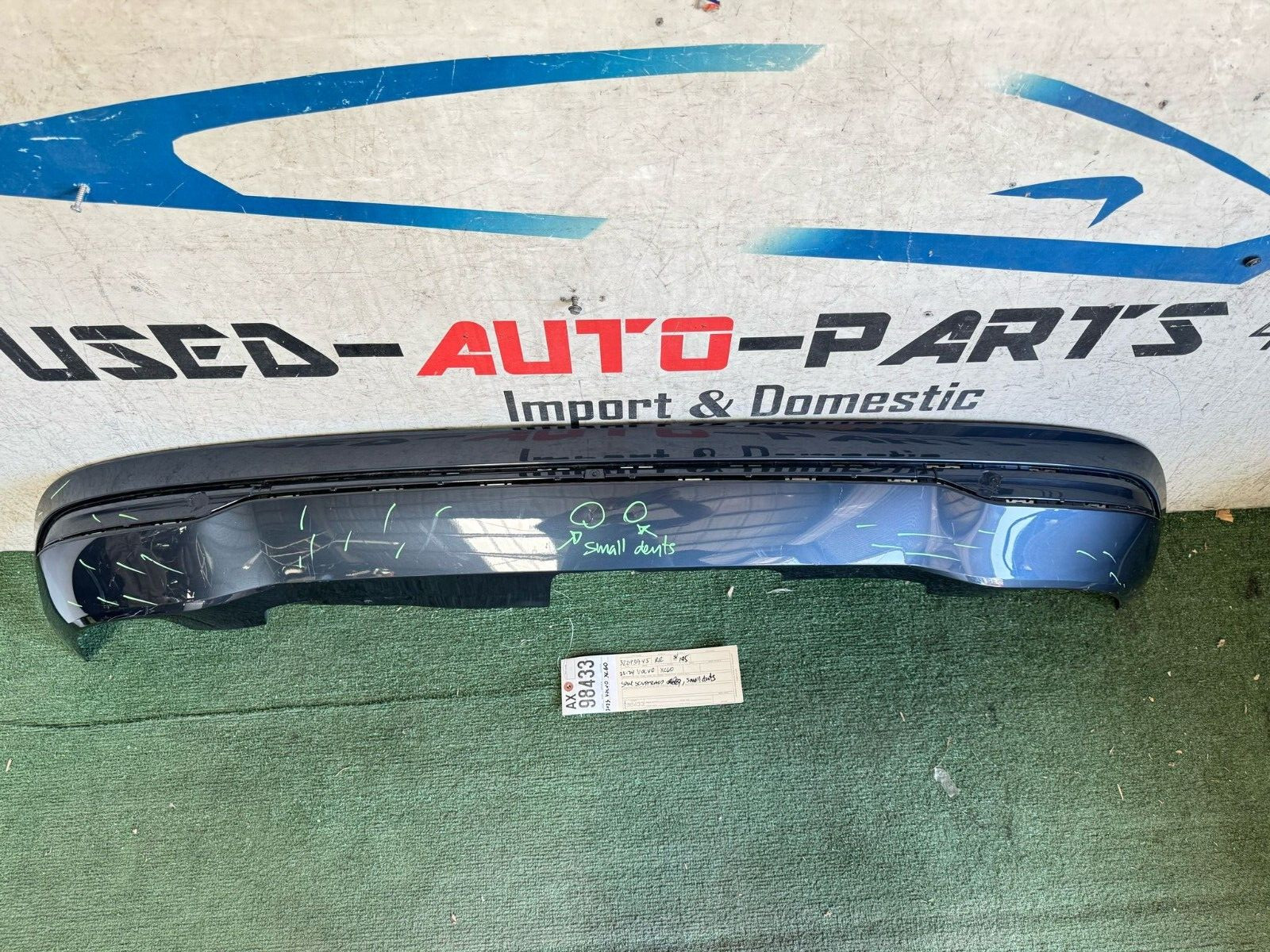w/dents 2022 2023 2024 VOLVO XC 60 XC60 REAR LOWER BUMPER VALANCE OEM AX98433