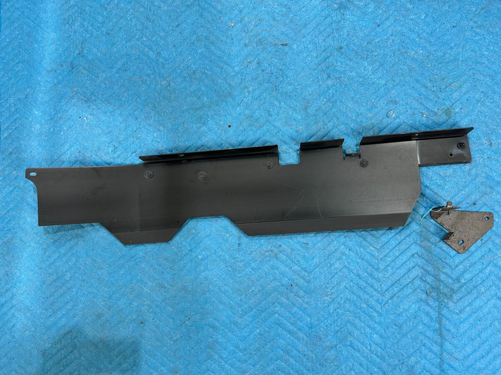 OEM International RH613 Radiator Air Seal Plate 2024
