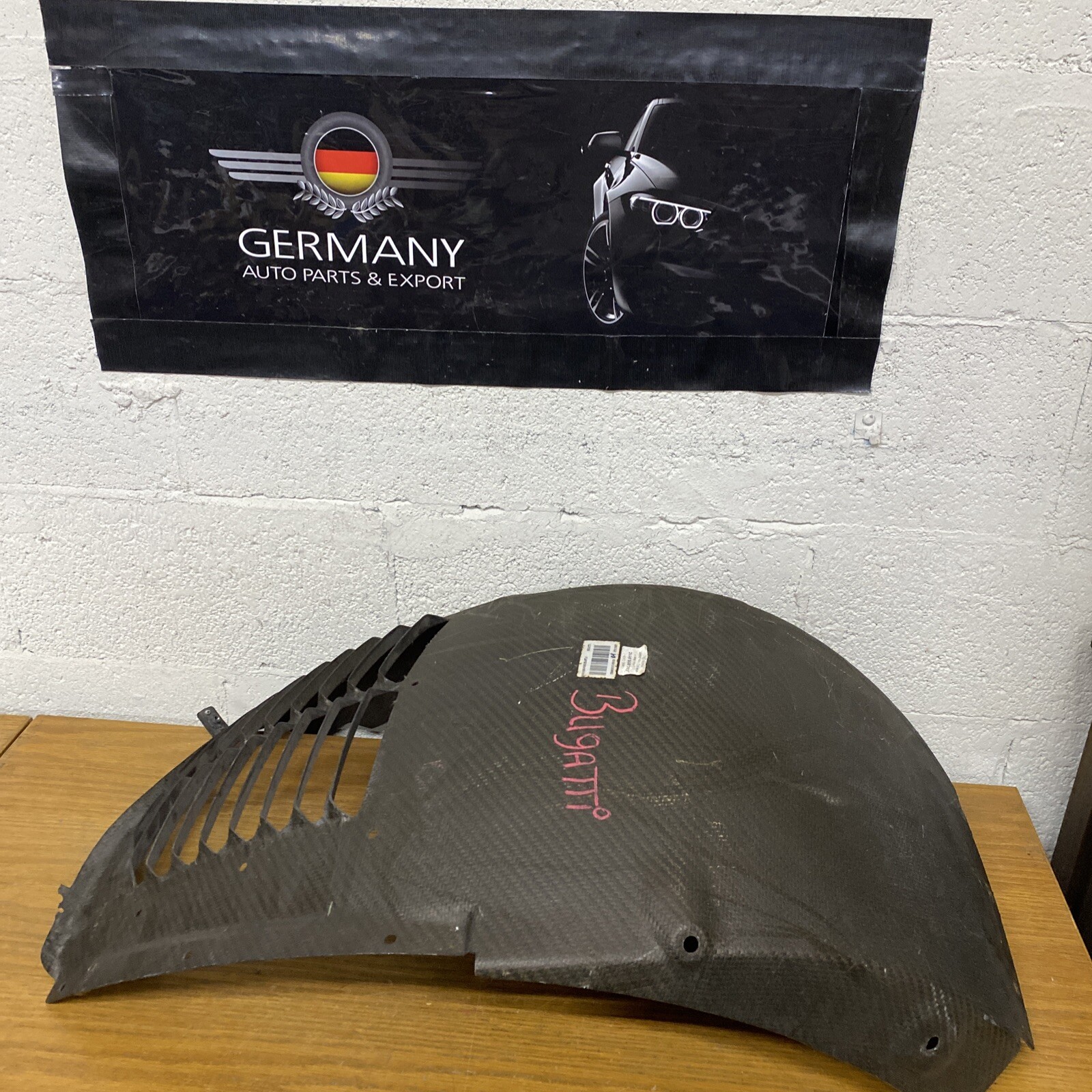 Genuine Bugatti Veyron Fender Liner 5B0.805.911C #515 Genuine Bugatti Veyron Fender Liner 5B0.805.911C #515