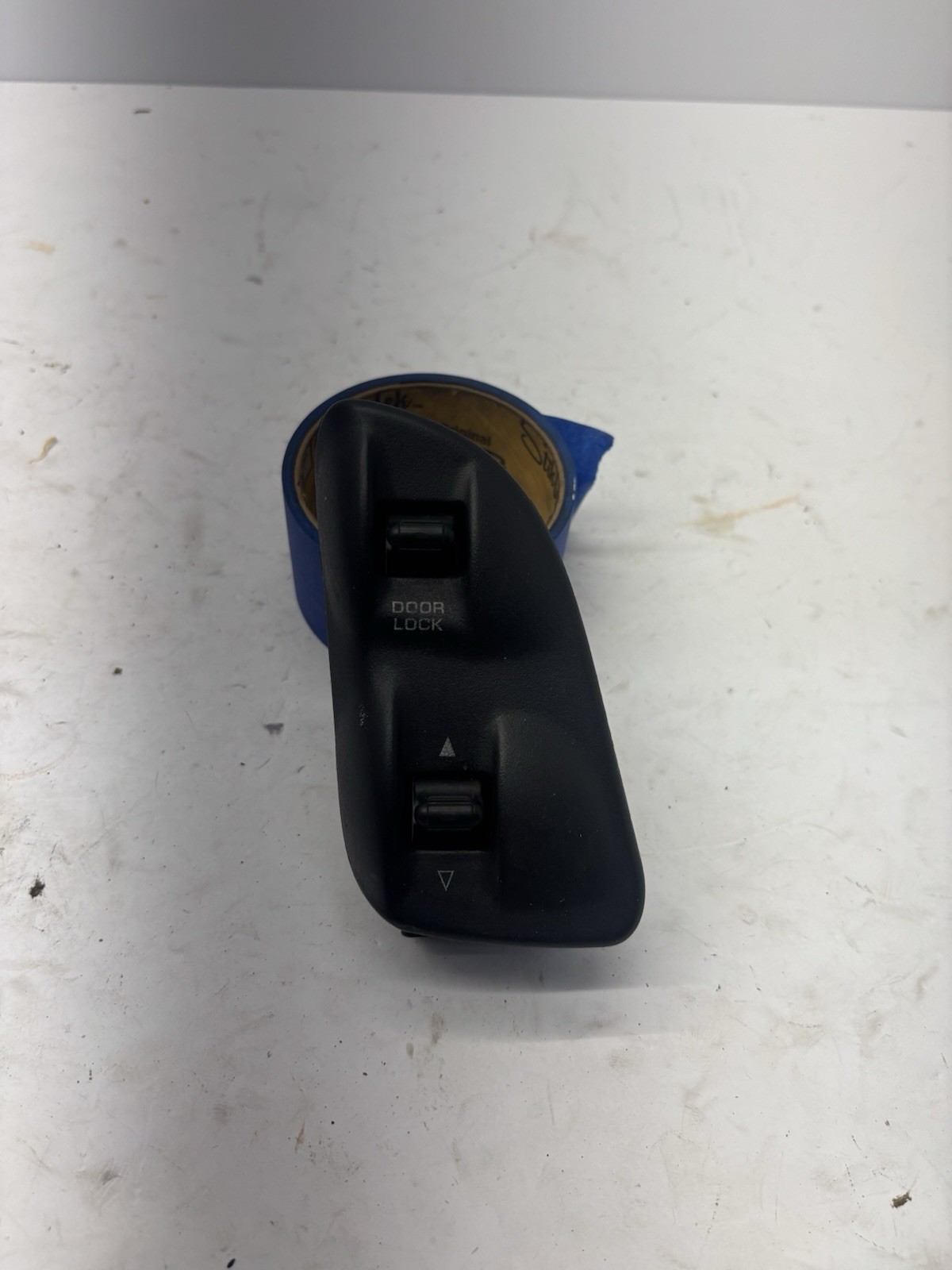 1998 - 2002 Dodge Ram Dakota Passenger Power Window Door Lock Switch & Bezel 1998 - 2002 Dodge Ram Dakota Passenger Power Window Door Lock Switch & Bezel