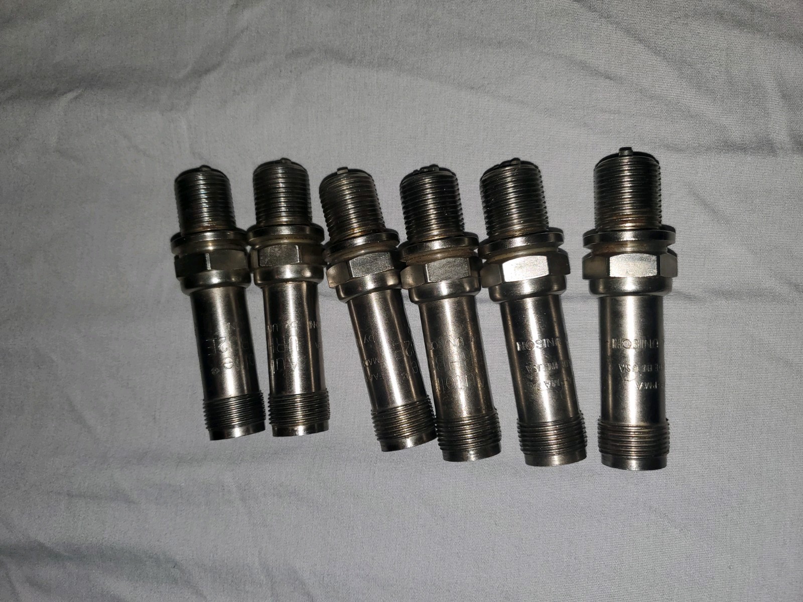 SET OF 6 URHB32E AUTOLITE BY UNISON AVIATION / AIRBOAT SPARKPLUGS SET OF 6 URHB32E AUTOLITE BY UNISON AVIATION / AIRBOAT SPARKPLUGS