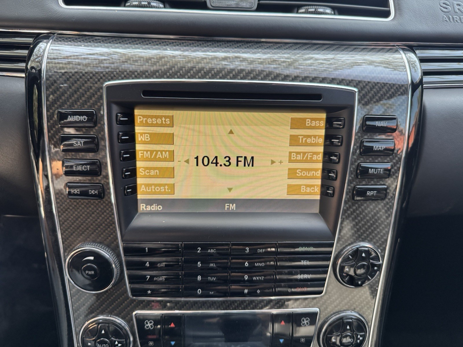 09 Maybach 62S 62 57s 57 Radio Screen Display Navigation OEM 2408700889 09 Maybach 62S 62 57s 57 Radio Screen Display Navigation OEM 2408700889