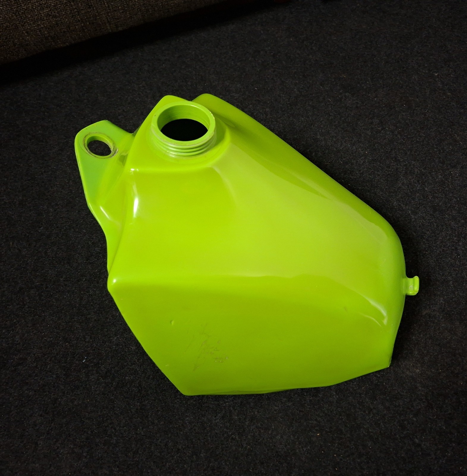 KX125 Kawasaki 82/83 FUEL PETROL TANK 1982 1983 KX 125 Vintage Motocross KX125 Kawasaki 82/83 FUEL PETROL TANK 1982 1983 KX 125 Vintage Motocross