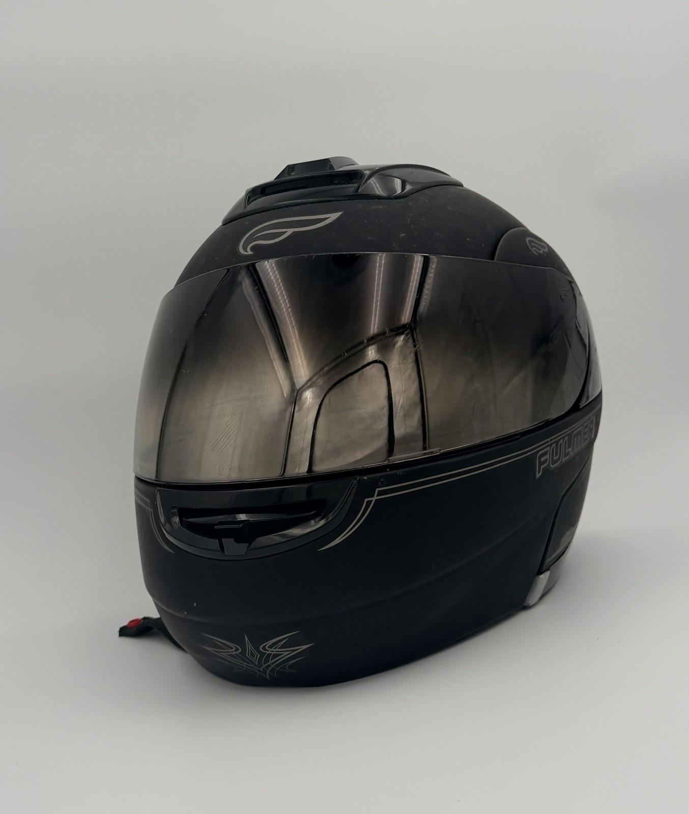Fulmer Full Face Motorcycle Helmet Black XXL DOT Approved- Defected Visor Fulmer Full Face Motorcycle Helmet Black XXL DOT Approved- Defected Visor