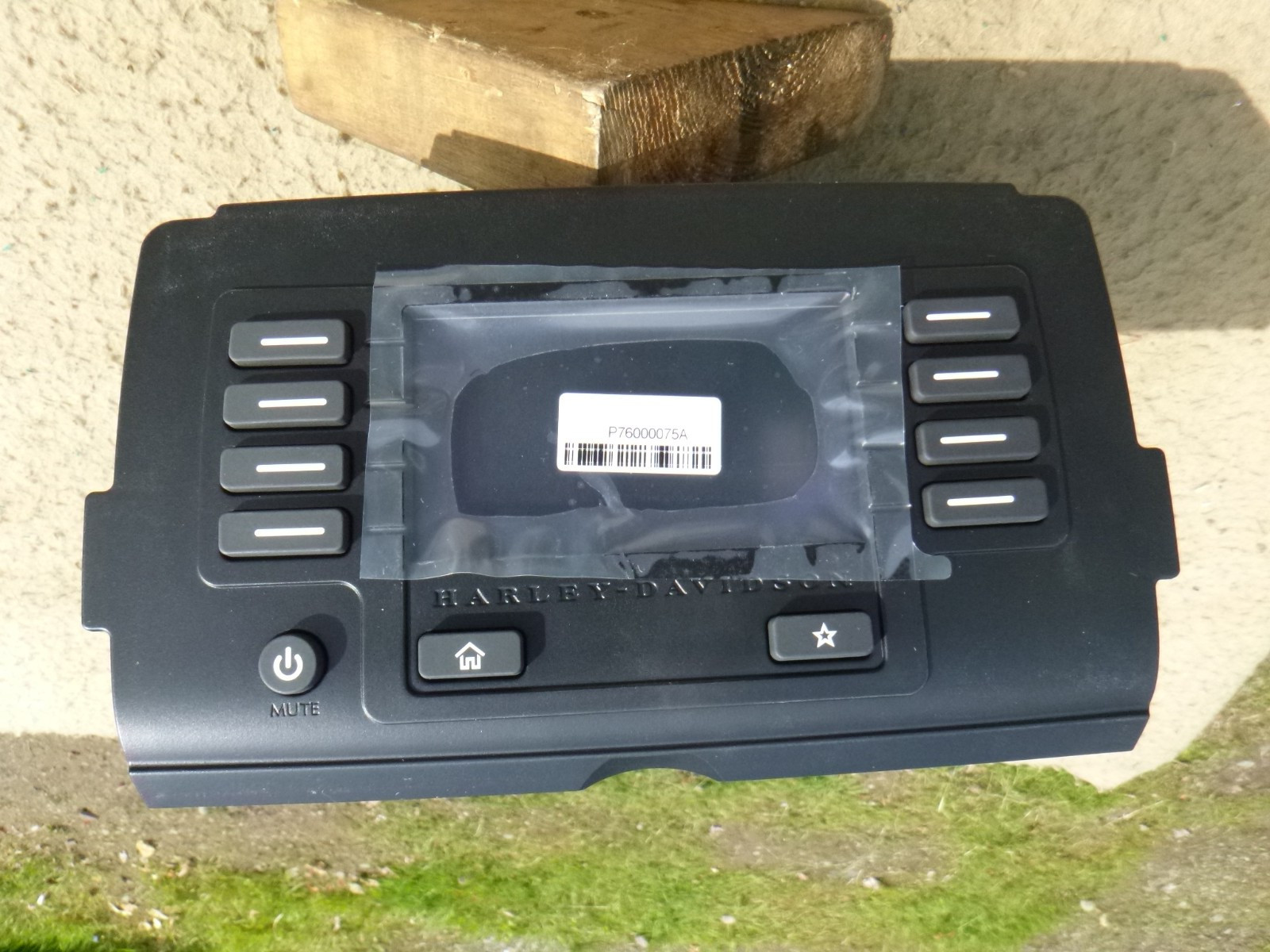 N.O.S. HARLEY DAVIDSON RADIO 76000075A 2014 thru 2021 TOURING MODELS N.O.S. HARLEY DAVIDSON RADIO 76000075A 2014 thru 2021 TOURING MODELS