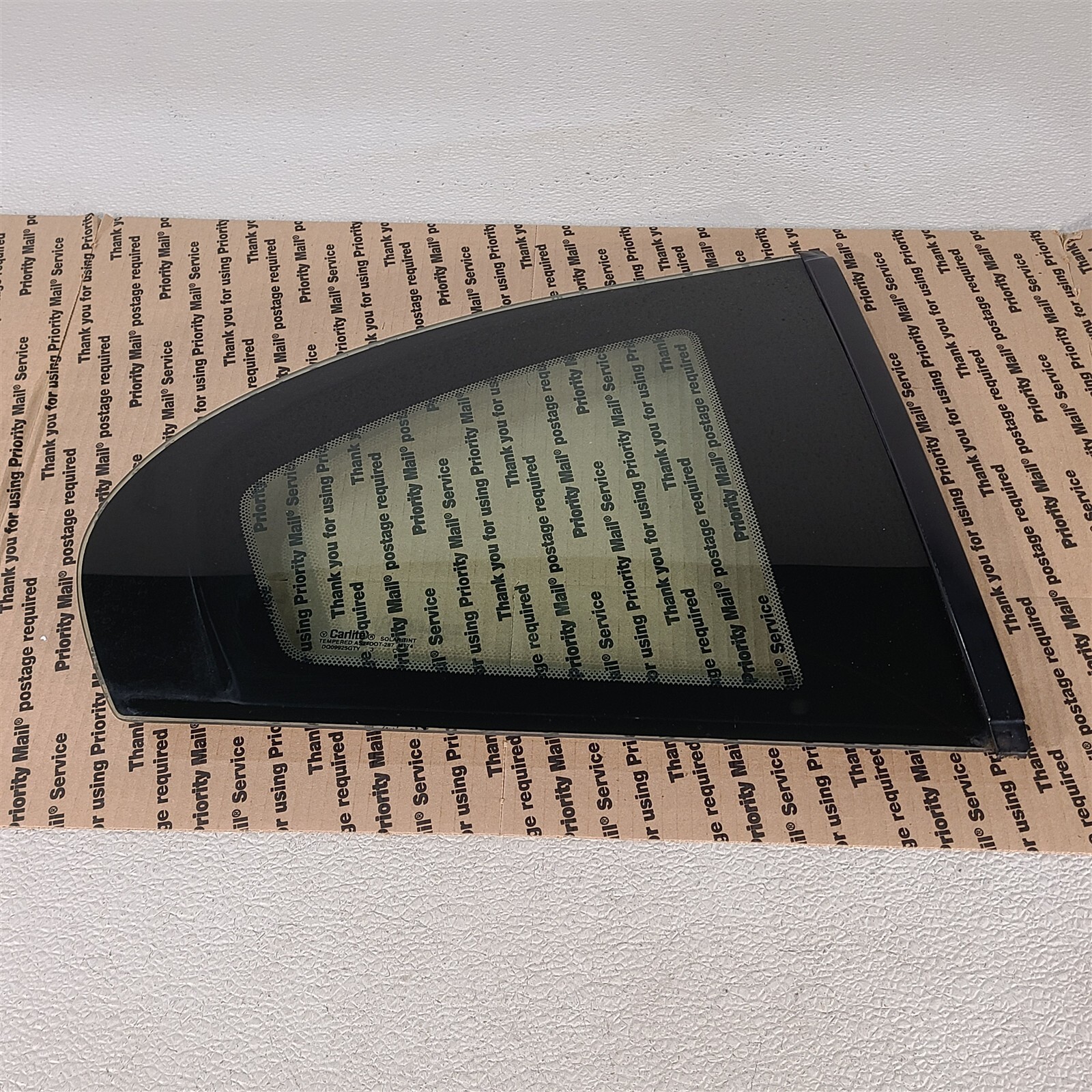 01-04 Mustang Bullitt Mach1 Cobra Passenger Quarter Glass Window Rh Aa7440 01-04 Mustang Bullitt Mach1 Cobra Passenger Quarter Glass Window Rh Aa7440