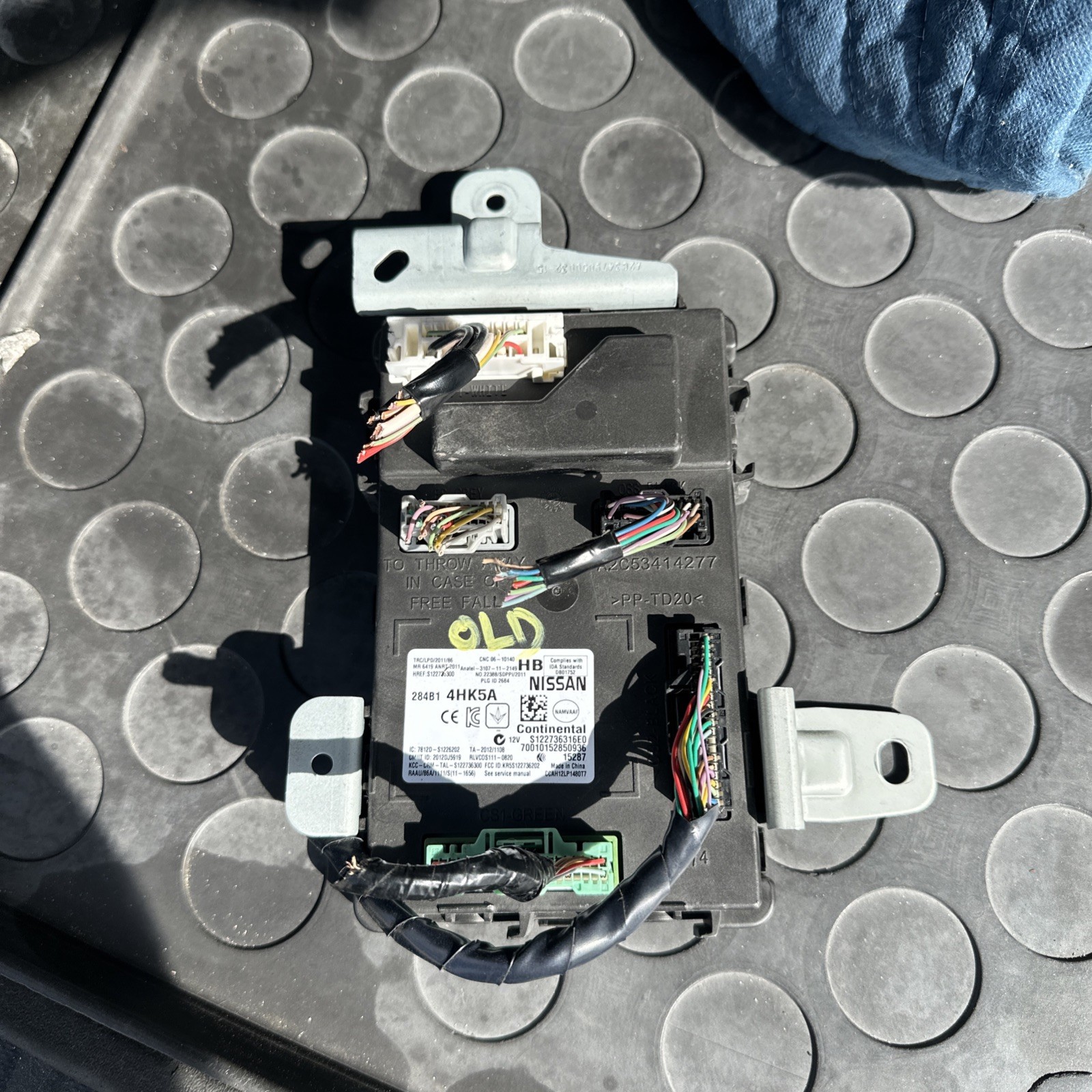 2014-2015 INFINITI Q50 Body Control Module BCM OEM 284B1-4HB0D 2014-2015 INFINITI Q50 Body Control Module BCM OEM 284B1-4HB0D