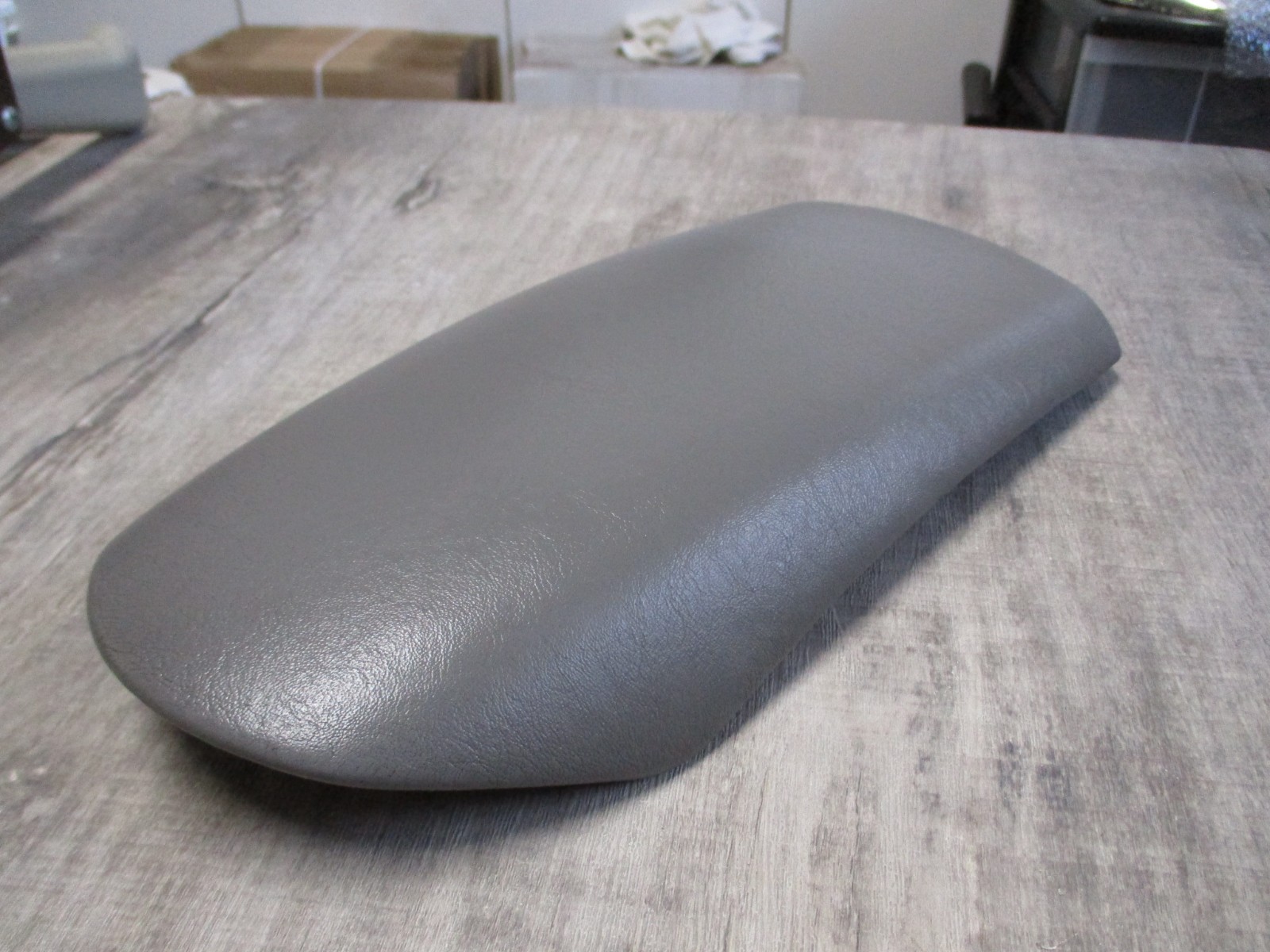 1997-2004 Porsche Boxster Center Console Lid Armrest OEM Light Gray MUST READ 1997-2004 Porsche Boxster Center Console Lid Armrest OEM Light Gray MUST READ