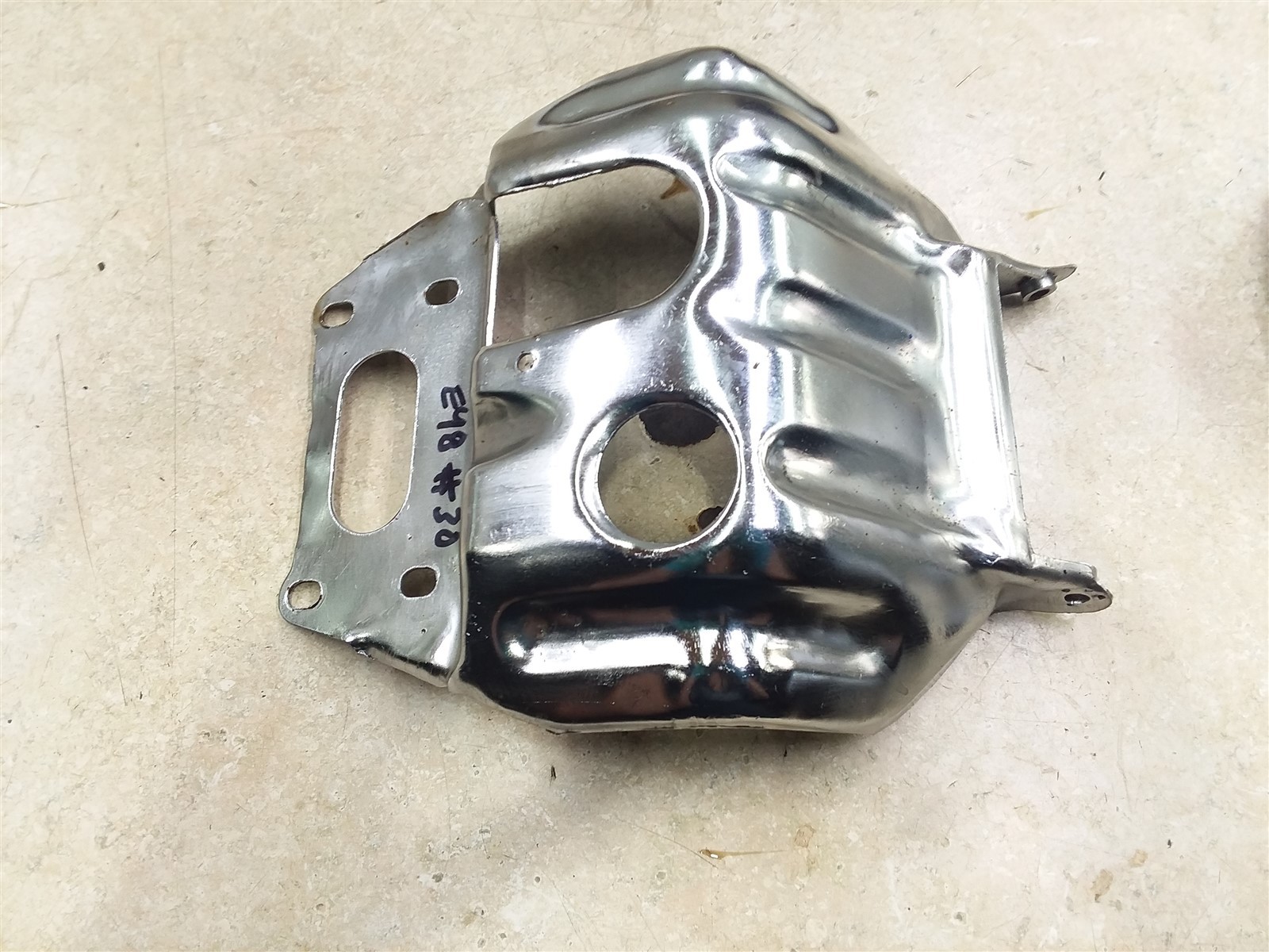 Honda 90 CL90 SCRAMBLER NICE Skid Plate Guard Pan OEM 1968 1969 #30 ARP E48 Honda 90 CL90 SCRAMBLER NICE Skid Plate Guard Pan OEM 1968 1969 #30 ARP E48
