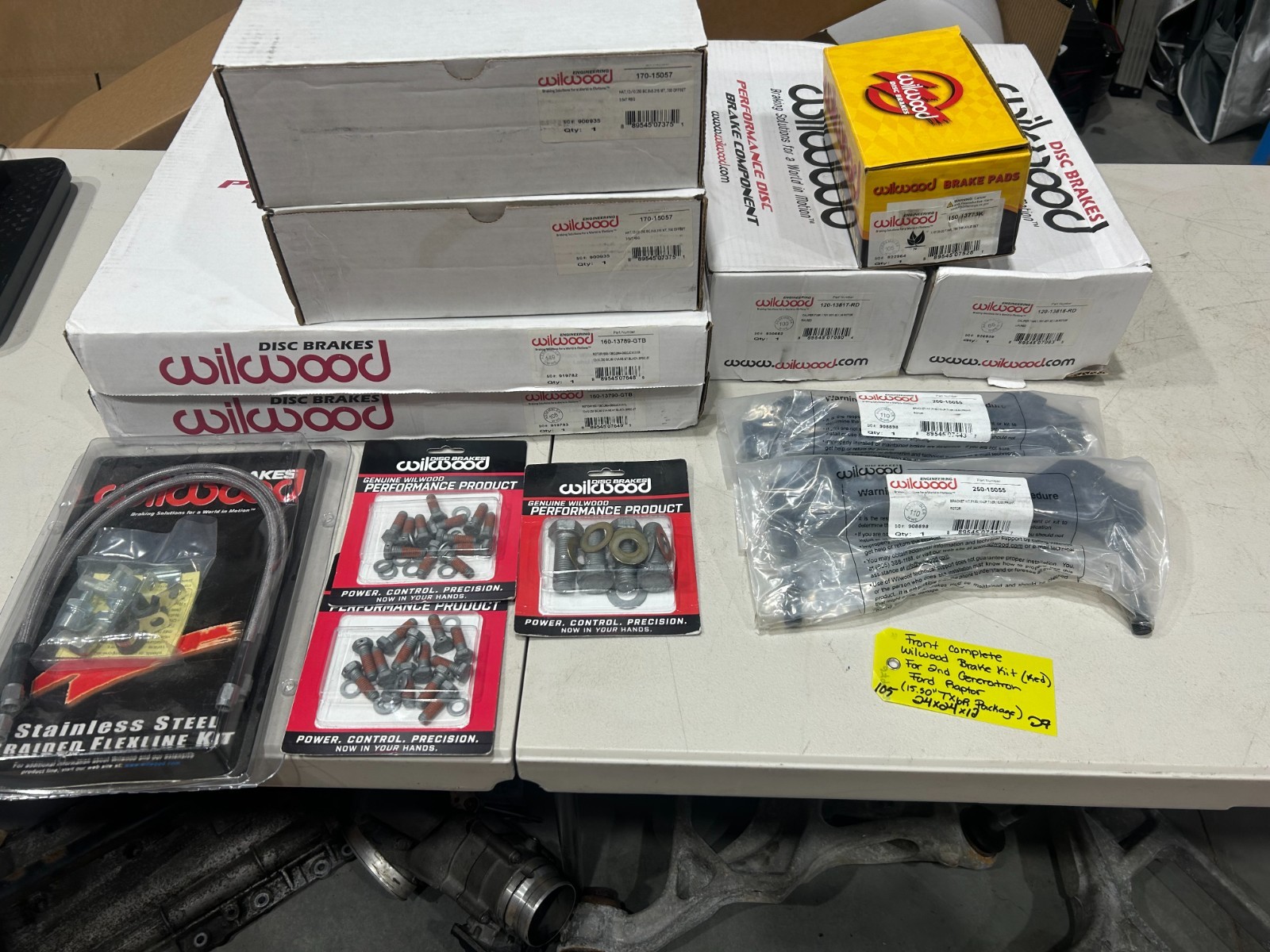 Wilwood TX6R 6-Piston Front Brake Kit Red 15.5\ Wilwood TX6R 6-Piston Front Brake Kit Red 15.5\