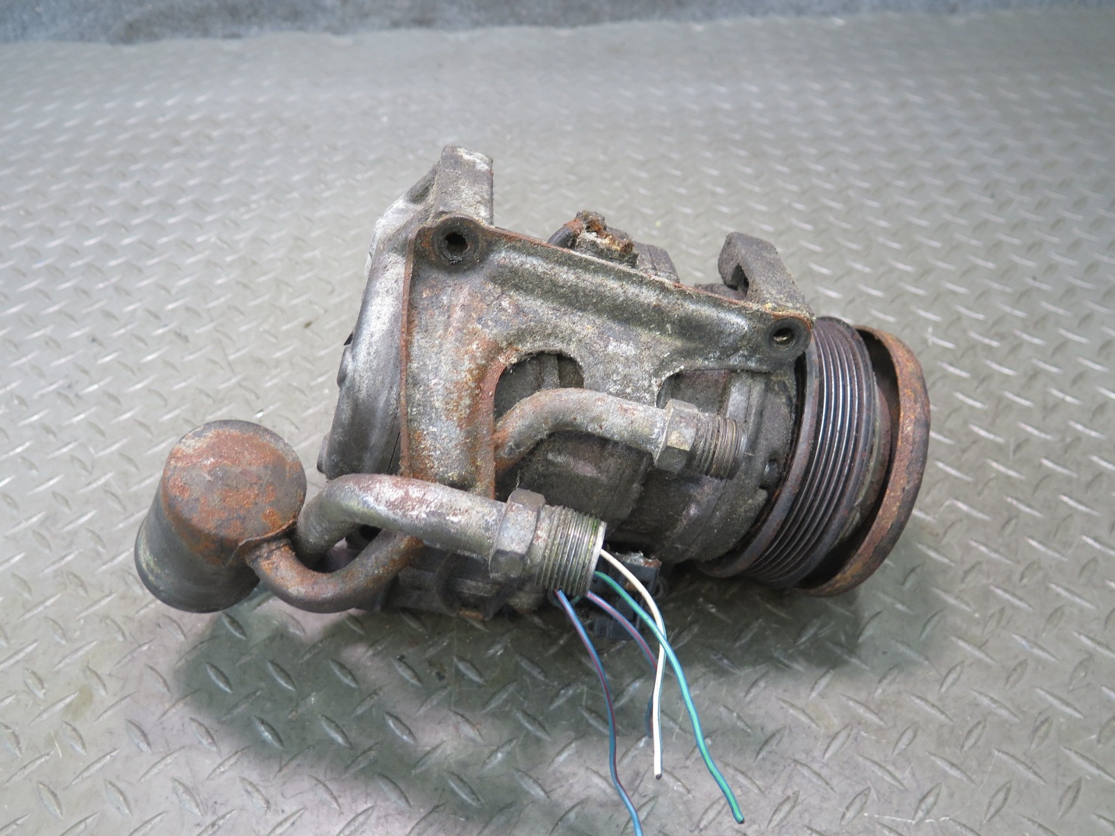 94-95 MERCEDES W140 S500 M119.702 A/C AIR CONDITION COMPRESSOR OEM