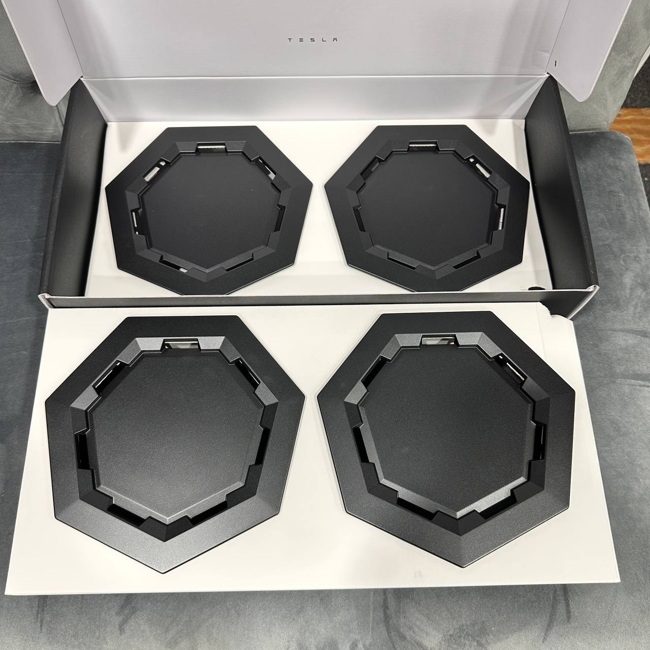NEW Genuine Tesla Cybertruck Cyber 4 Wheel Cap Kit OEM Sealed box