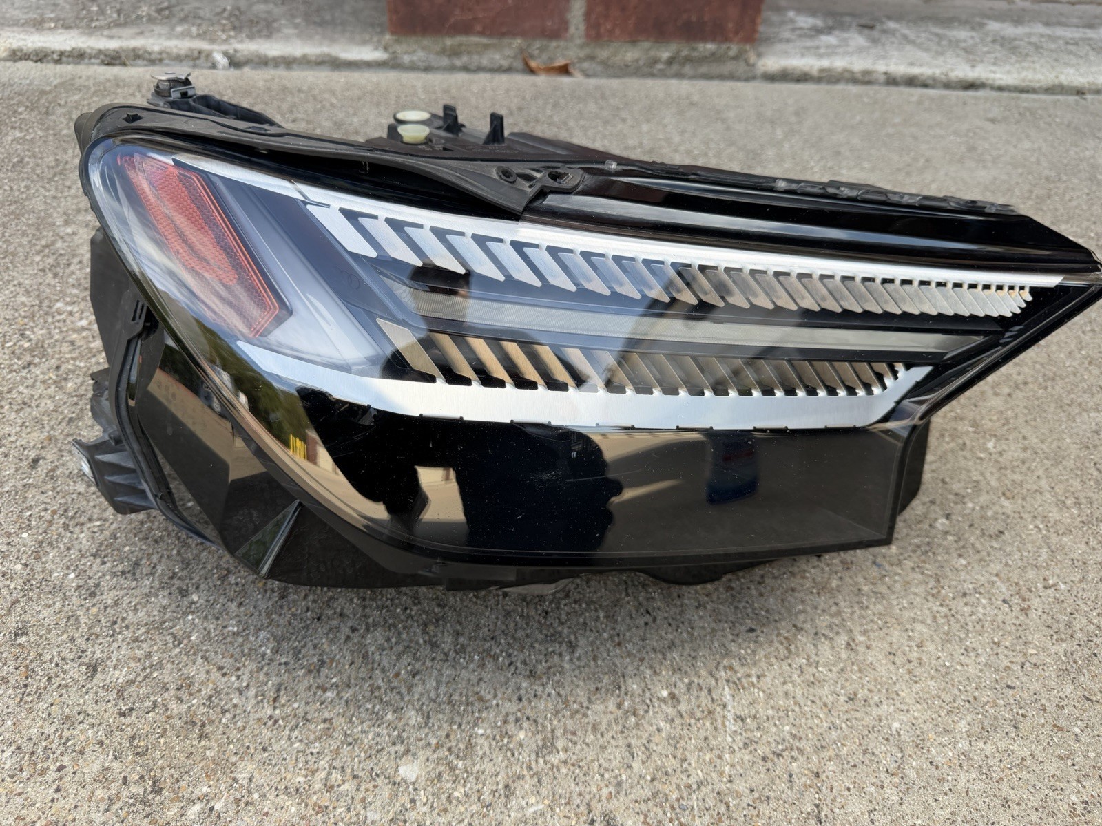 NICE 2022-2025 Audi Q4 E-Tron Front Right PASSENGER Headlight Lamp OEM,TESTED NICE 2022-2025 Audi Q4 E-Tron Front Right PASSENGER Headlight Lamp OEM,TESTED