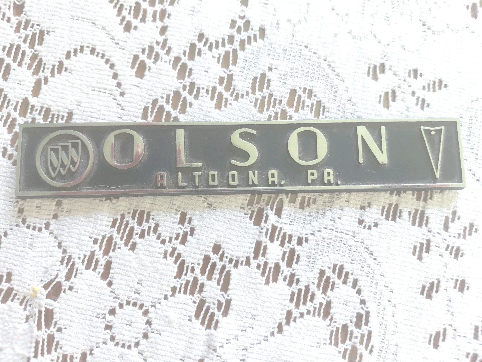 Vtg OLSEN Buick-Oldsmobile  Altoona Pa CHROME DEALER TRUNK EMBLEM-NOS