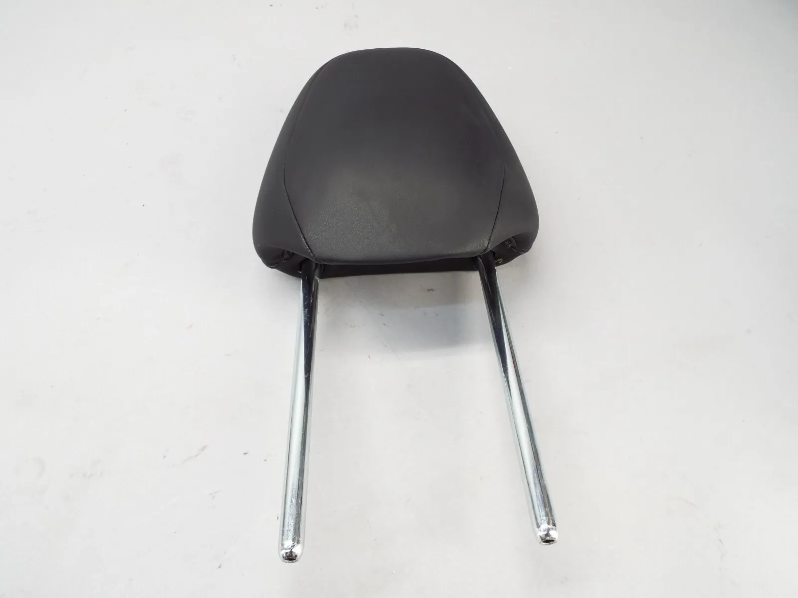 2021-2023 Tesla Model 3 Headrest 1089092-01-G 2021-2023 Tesla Model 3 Headrest 1089092-01-G