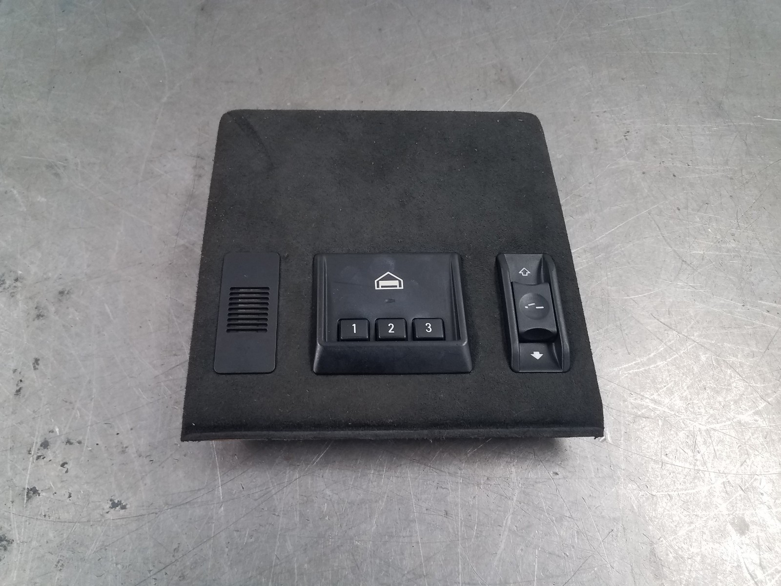 2002 BMW M5 E39 Overhead Console / Homelink #0823 i7