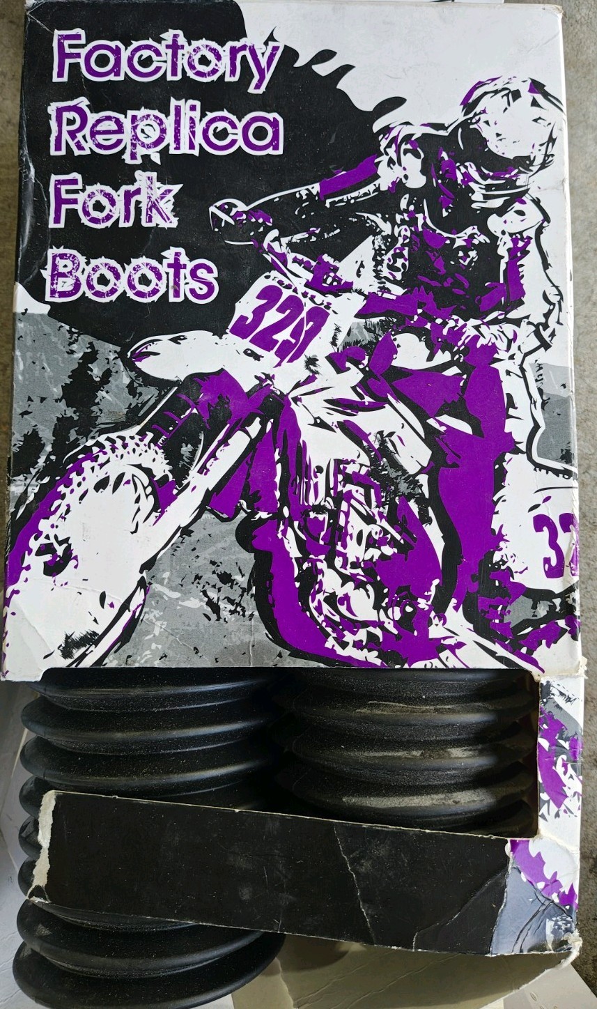 NEW DAYSTAR REPLICA MOTORCYCLE RACING BLACK BOOTS NIB #162313 BIKER'S CHOICE NEW DAYSTAR REPLICA MOTORCYCLE RACING BLACK BOOTS NIB #162313 BIKER'S CHOICE