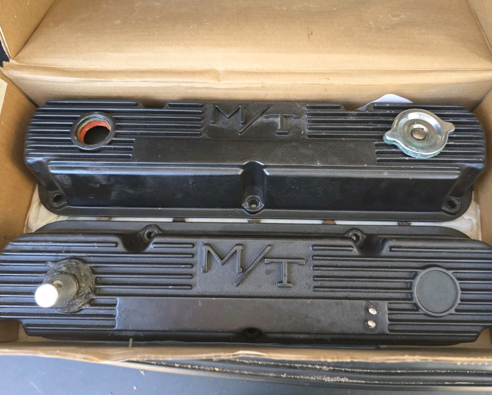 VINTAGE MOPAR M/T VALVE COVER 273 318 340 360 SMALL BLOCK MICKEY THOMPSON VINTAGE MOPAR M/T VALVE COVER 273 318 340 360 SMALL BLOCK MICKEY THOMPSON
