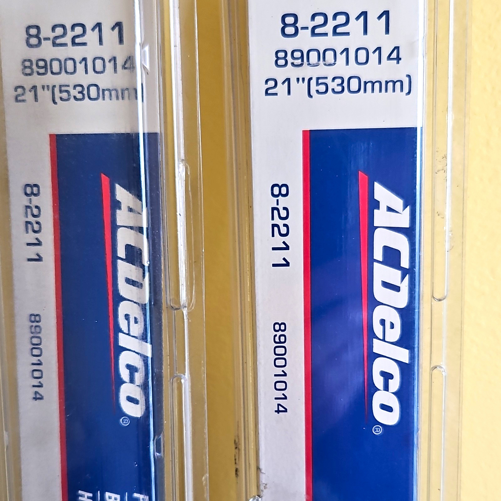 Two NEW In Package AC DELCO Wiper Blades And Arms  8-2211  #89001014