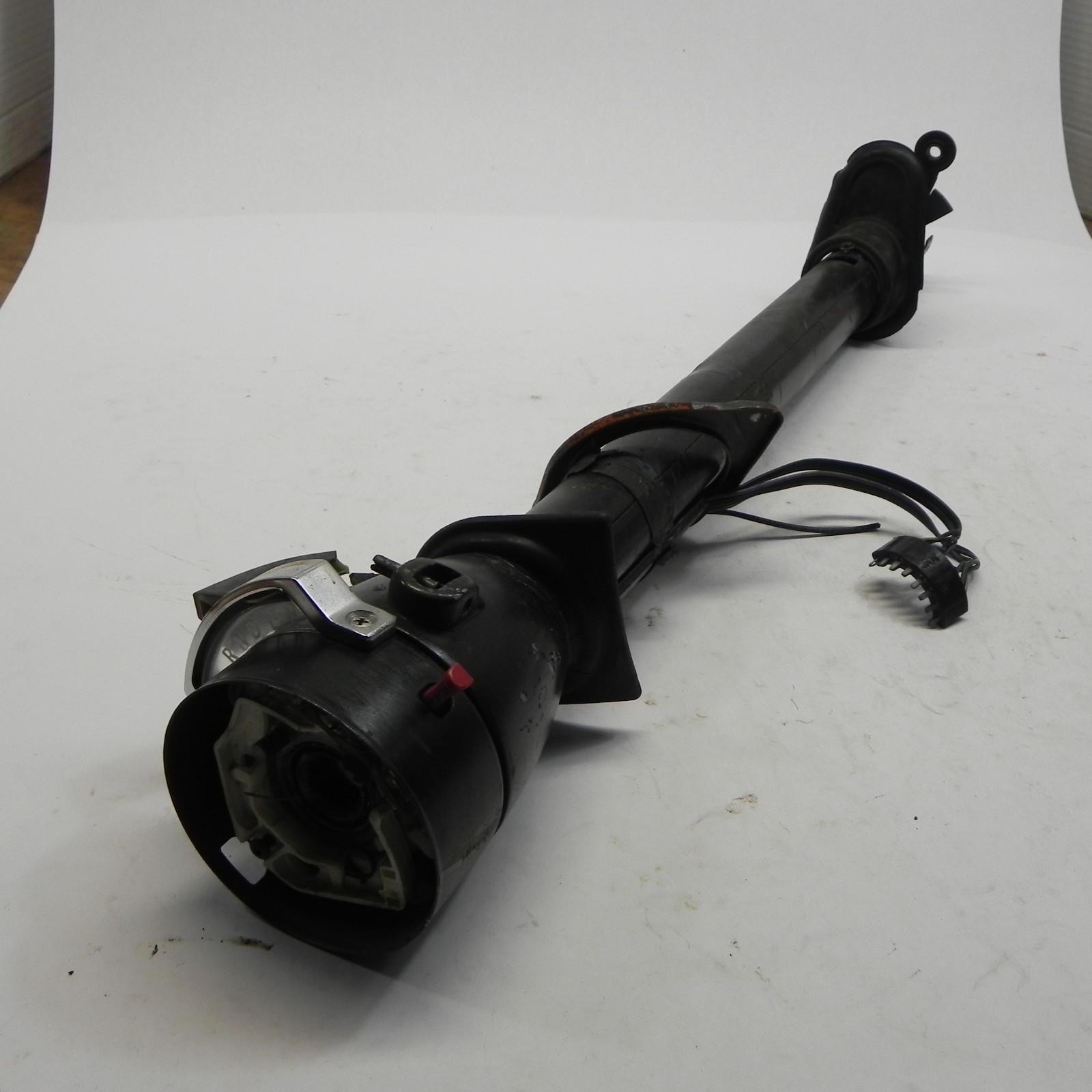 VINTAGE 1967-72 CHEVROLET TRUCK STEERING COLUMN AUTO TRANS USED PART NICE VINTAGE 1967-72 CHEVROLET TRUCK STEERING COLUMN AUTO TRANS USED PART NICE