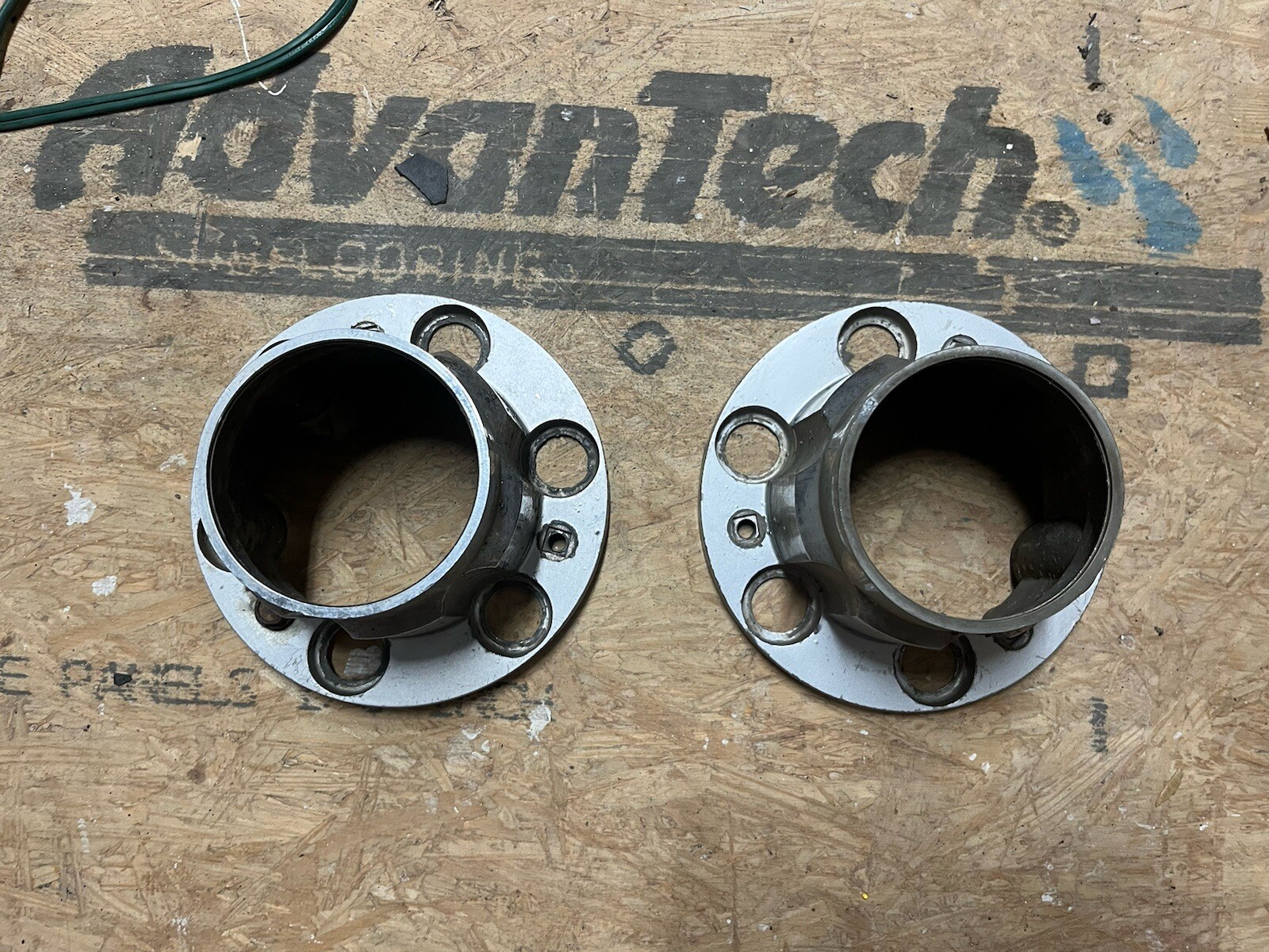 1974-1989 CHEVY 4X4 BLAZER GMC CHEYENNE RALLY WHEEL CENTERS PAIR 474302 74-89 1974-1989 CHEVY 4X4 BLAZER GMC CHEYENNE RALLY WHEEL CENTERS PAIR 474302 74-89
