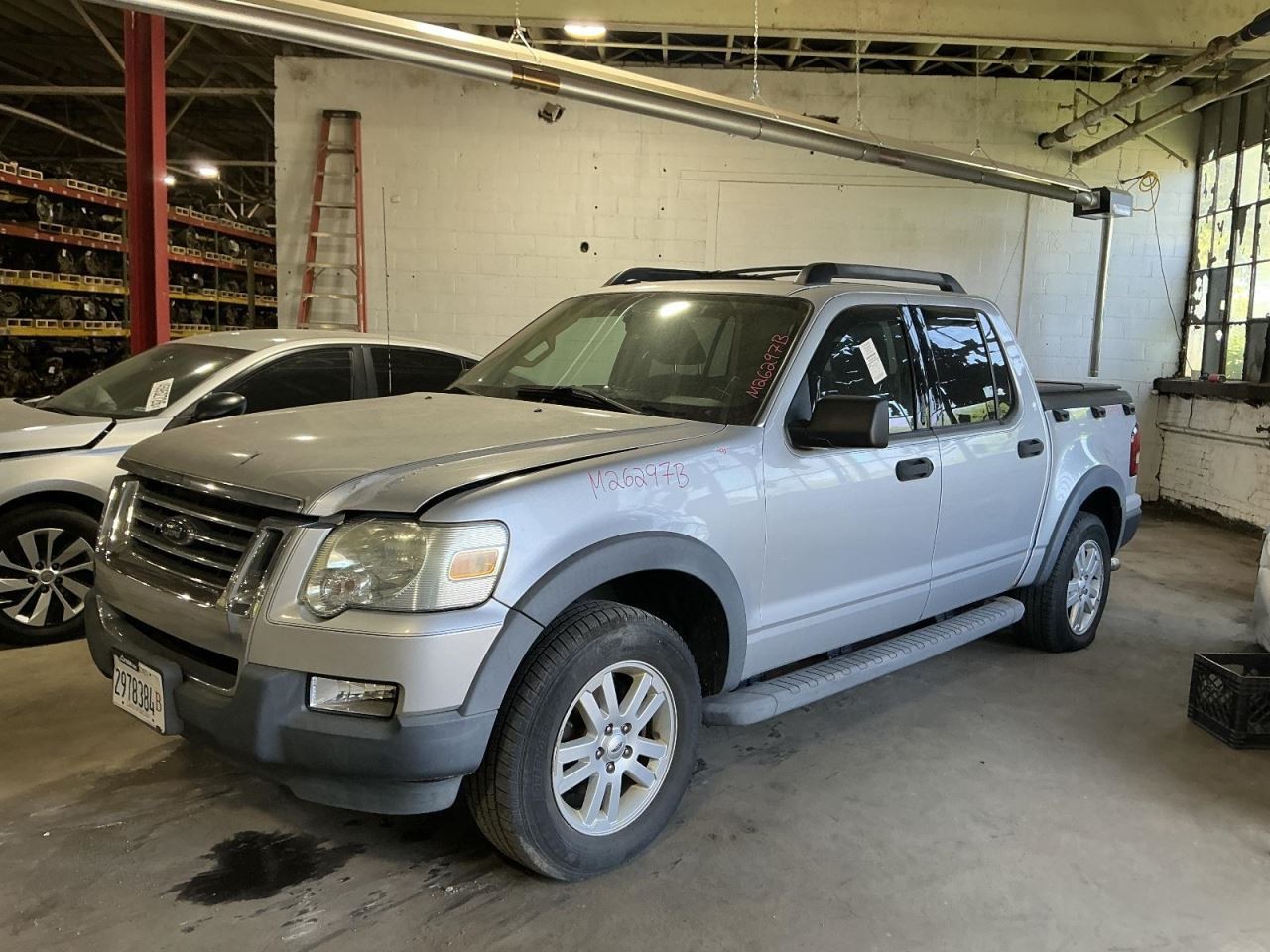 (LOCAL PICKUP ONLY) Trunk/Hatch/Tailgate Sport Trac Fits 07-10 EXPLORER 904695