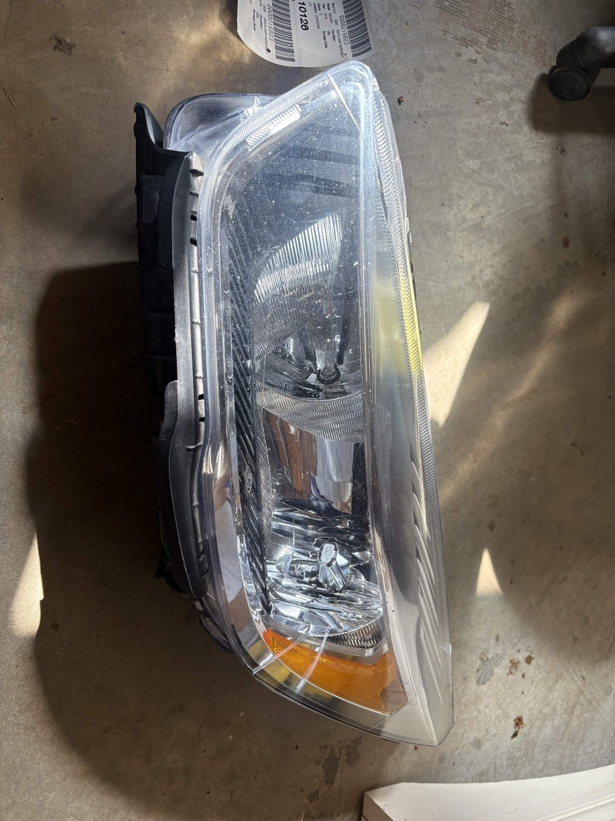 2017-2019 FORD ESCAPE DRIVERS LH HEADLIGHT | HALOGEN W/O LED | 3036