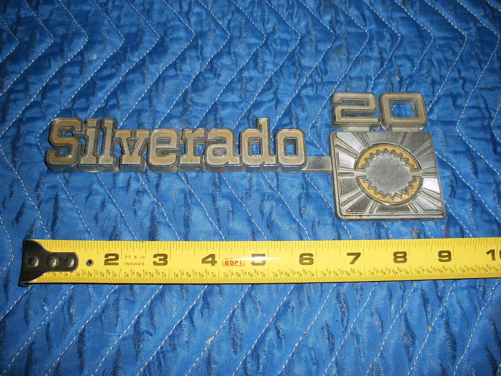 VINTAGE 70s 80s OEM CHEVY SILVERADO SQUAREBODY 20 ALUMINUM EMBLEM DECAL BADGE VINTAGE 70s 80s OEM CHEVY SILVERADO SQUAREBODY 20 ALUMINUM EMBLEM DECAL BADGE