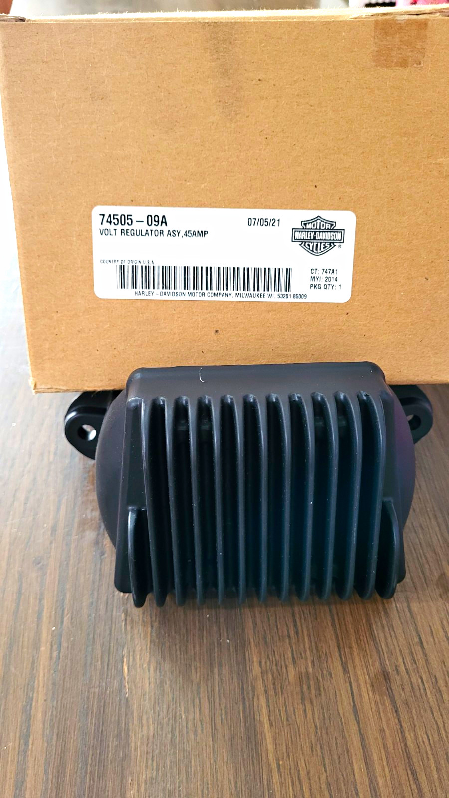 NEW IN BOX Harley Davidson OEM Voltage Regulator 74505-09A NEW IN BOX Harley Davidson OEM Voltage Regulator 74505-09A