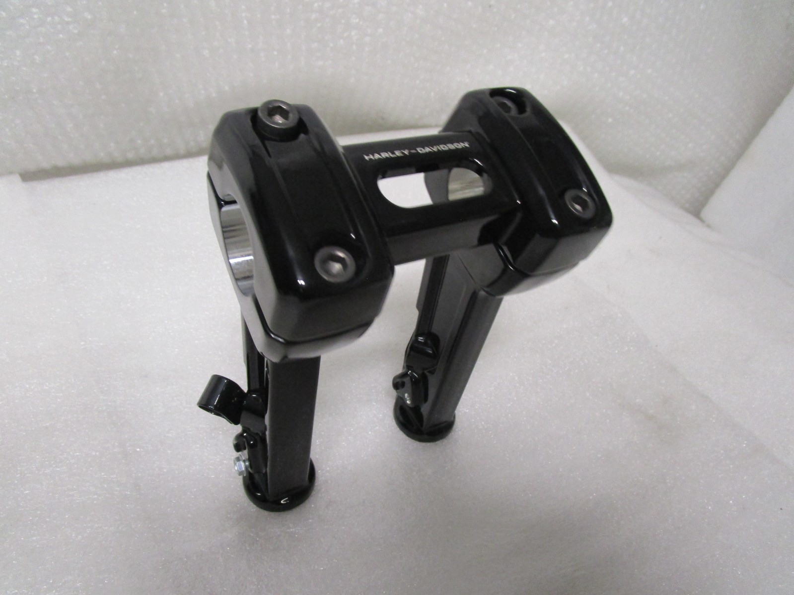 24-26 Harley Davidson FLTRXSTSE Road Glide ST CVO Handlebar Risers 24-26 Harley Davidson FLTRXSTSE Road Glide ST CVO Handlebar Risers