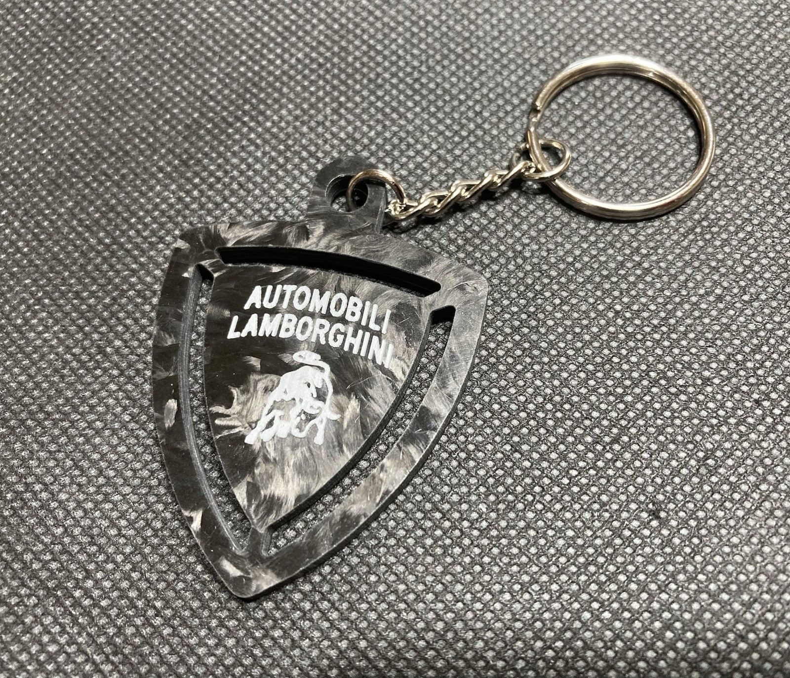 Extreme Rare Lamborghini OEM Forged Carbon Key Keychain Keyring La Prima Ver Extreme Rare Lamborghini OEM Forged Carbon Key Keychain Keyring La Prima Ver