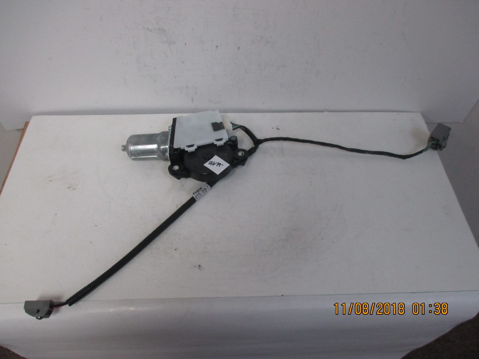 2015-18 Chevy Tahoe Silverado Yukon Sunroof Sliding Motor 23241866 2015-18 Chevy Tahoe Silverado Yukon Sunroof Sliding Motor 23241866