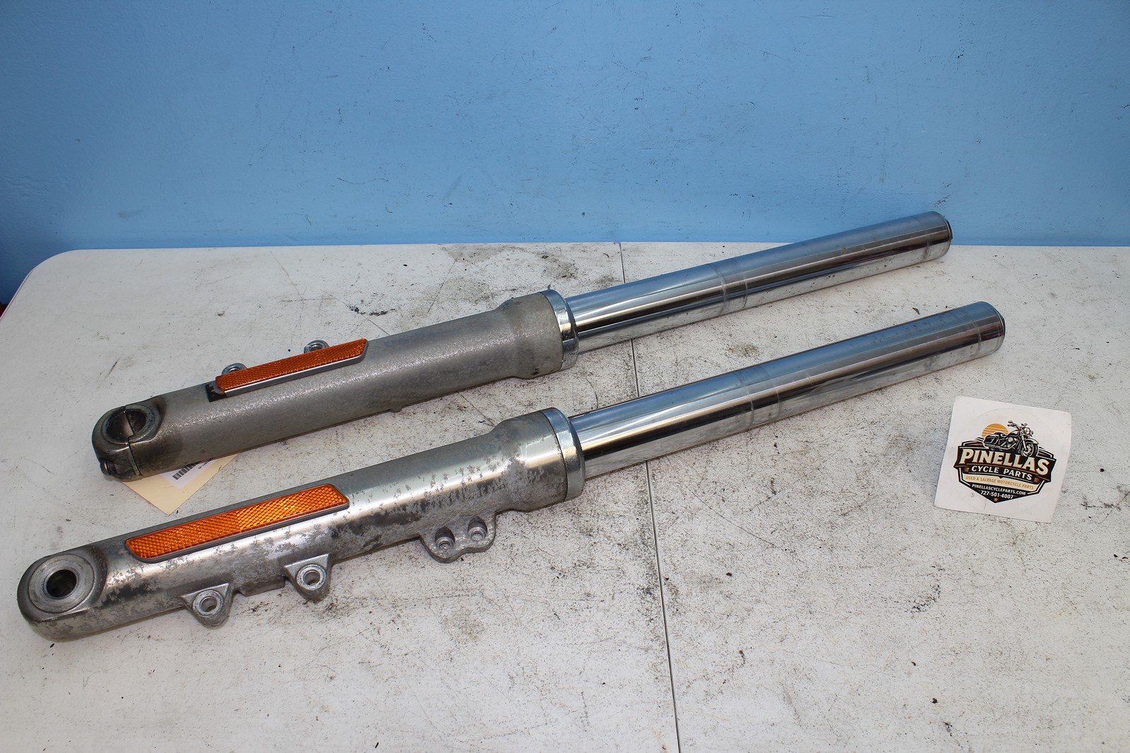 02-06 Harley Davidson VRSCA V Rod 100th Anniversary Front Forks (PAIR)