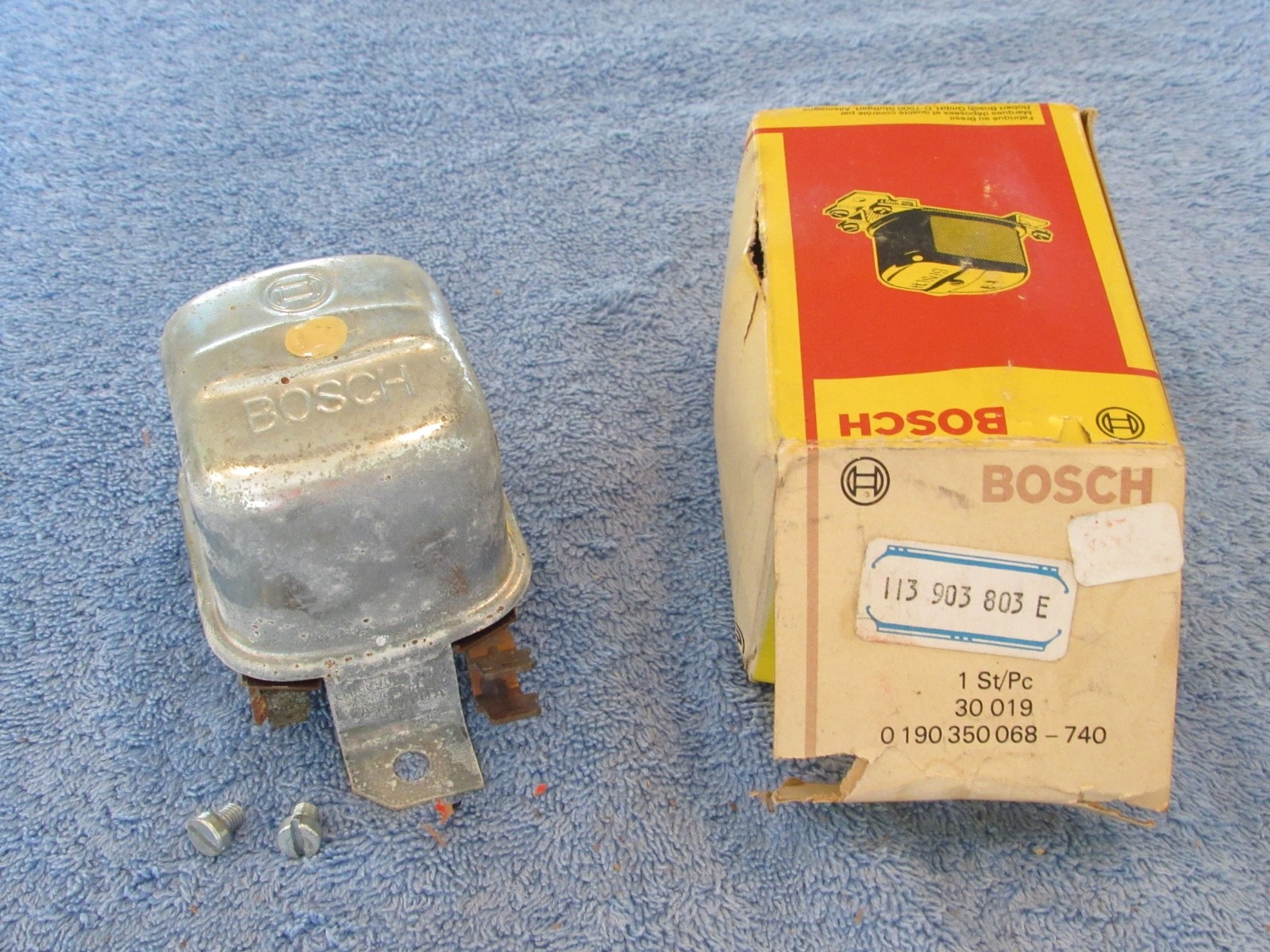 Vintage NOS Bosch 12 Volt Regulator VW Beetle 1967 1968 1969 1970 1971 1972 1973