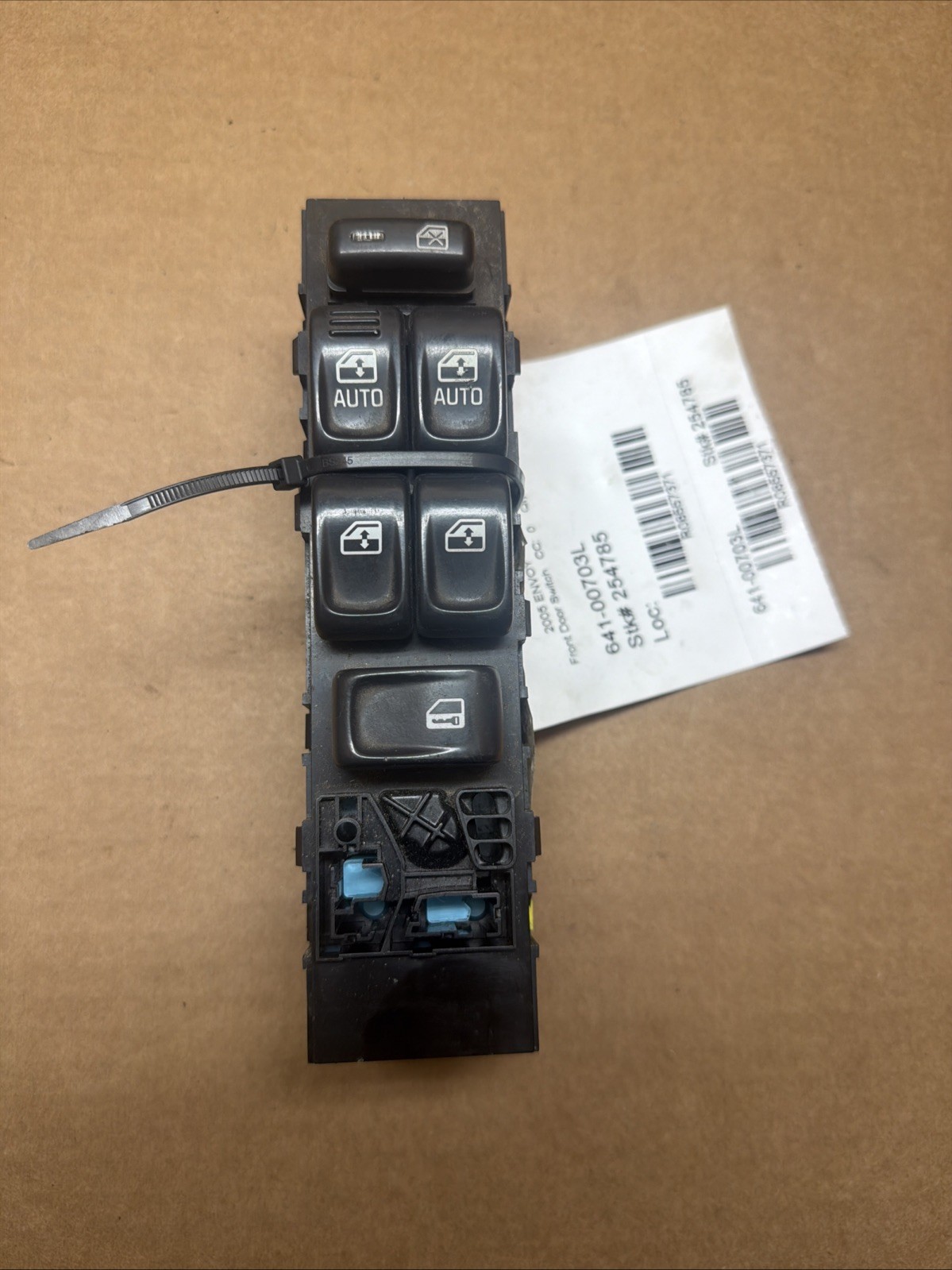 2002-2005 GMC Envoy Master Window Switch OEM 15204691 2002-2005 GMC Envoy Master Window Switch OEM 15204691