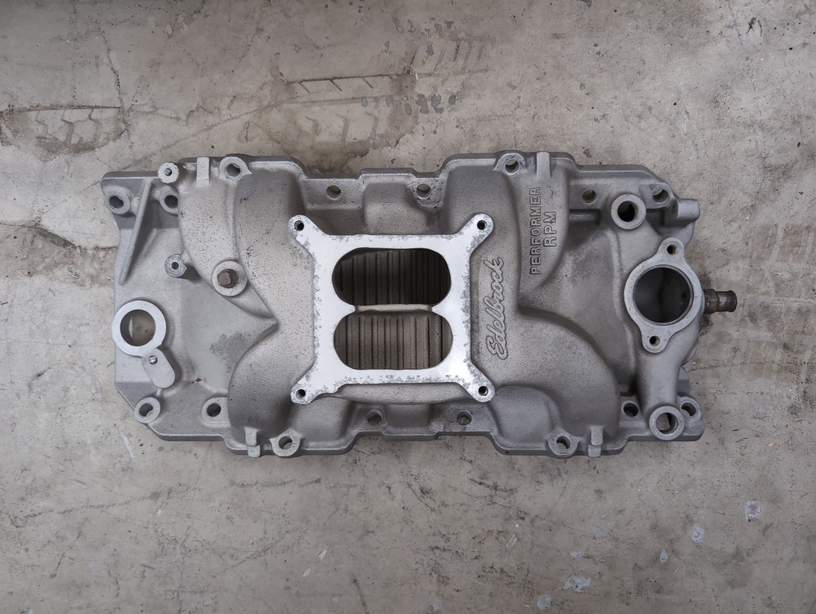 BBC Edelbrock Performer RPM Big Block Chevy 2-R Intake #7163