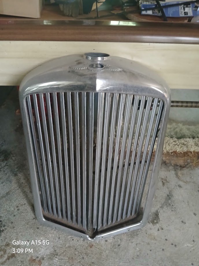 1946-1955 Bentley radiator shell grille 1946-1955 Bentley radiator shell grille