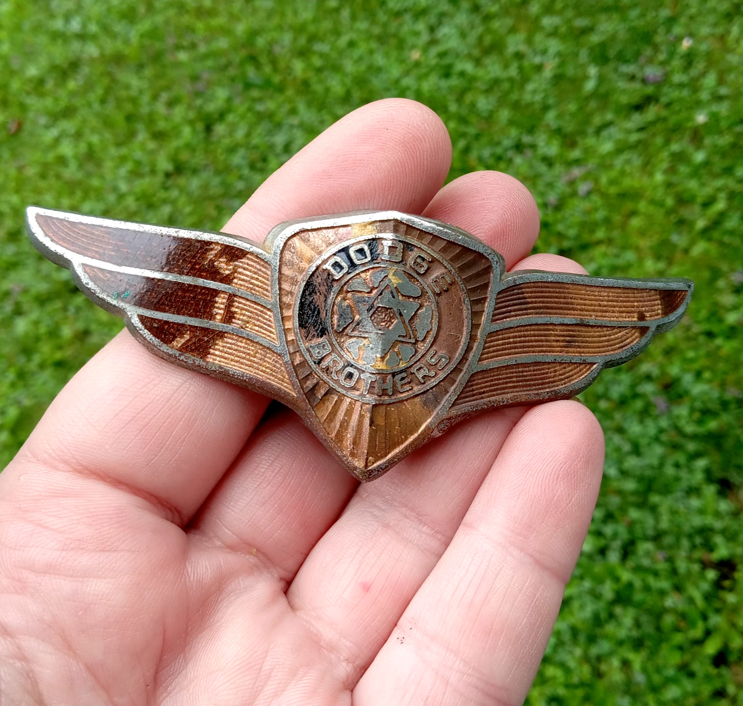 Original 1930\'s DODGE BROTHERS Winged Cloisonné Enamel Grille Hood Emblem Badge Original 1930\'s DODGE BROTHERS Winged Cloisonné Enamel Grille Hood Emblem Badge