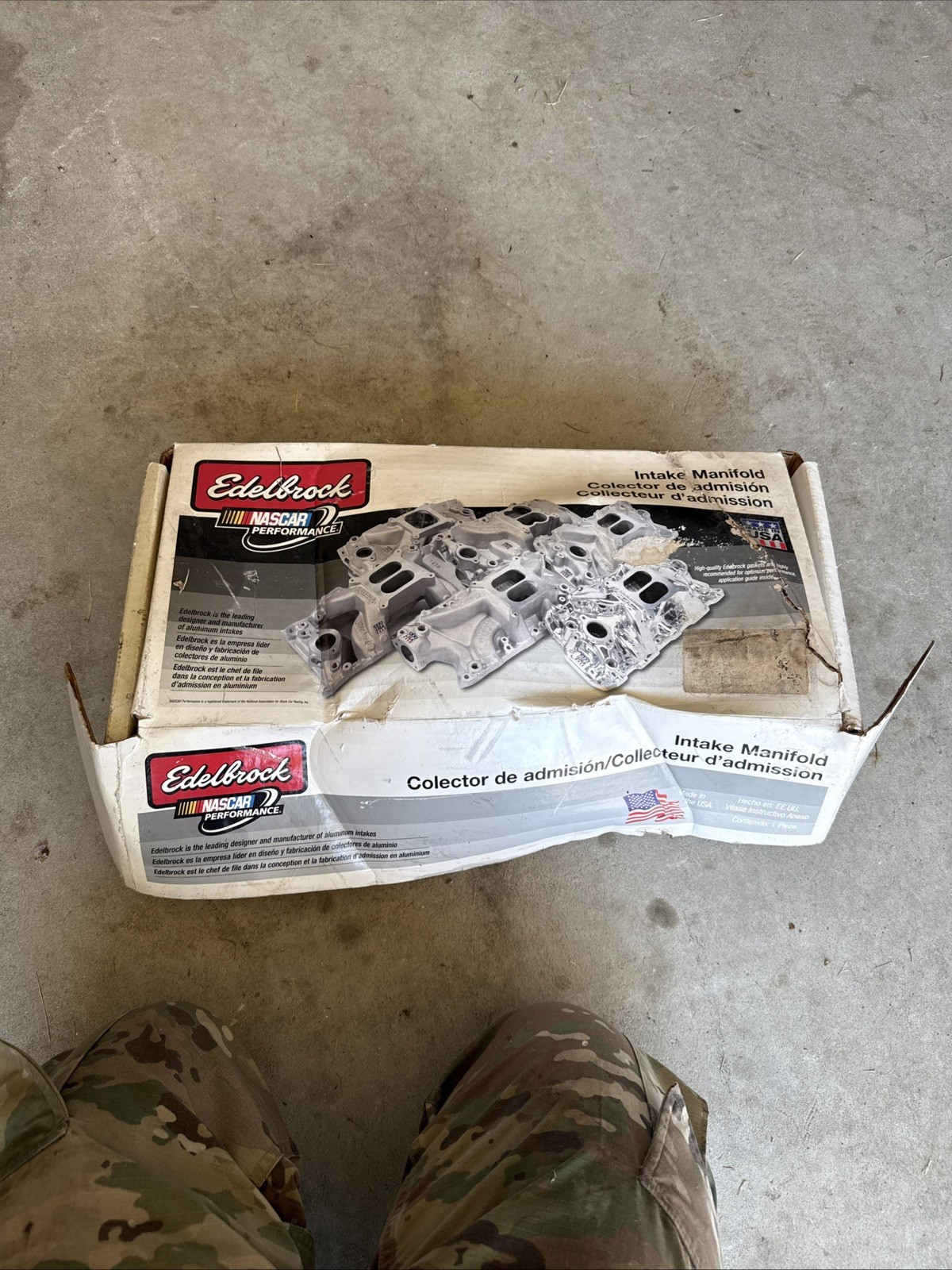 Edelbrock 2701 Performer EPS SBC Small Block Chevy Intake Manifold 262-400 4BBL Edelbrock 2701 Performer EPS SBC Small Block Chevy Intake Manifold 262-400 4BBL
