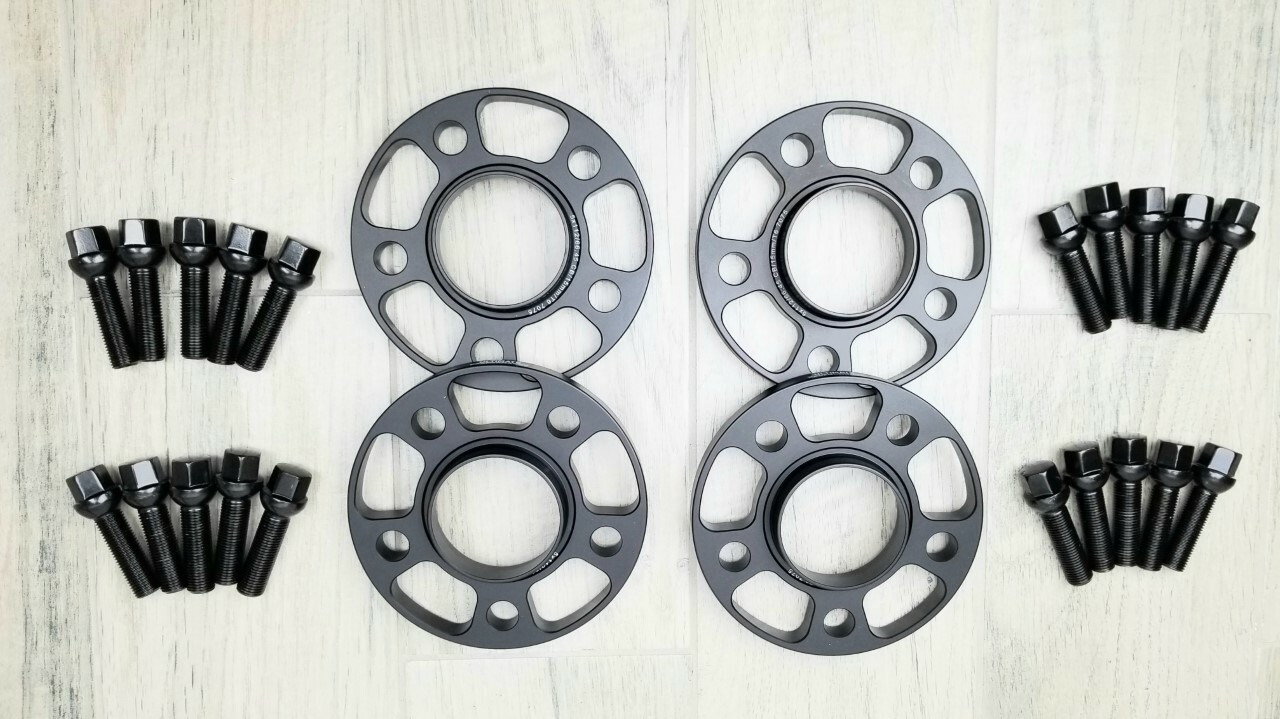 Aston Martin DBS, Vanquish  15mm hubcentric wheel spacers kit (2018-26 )