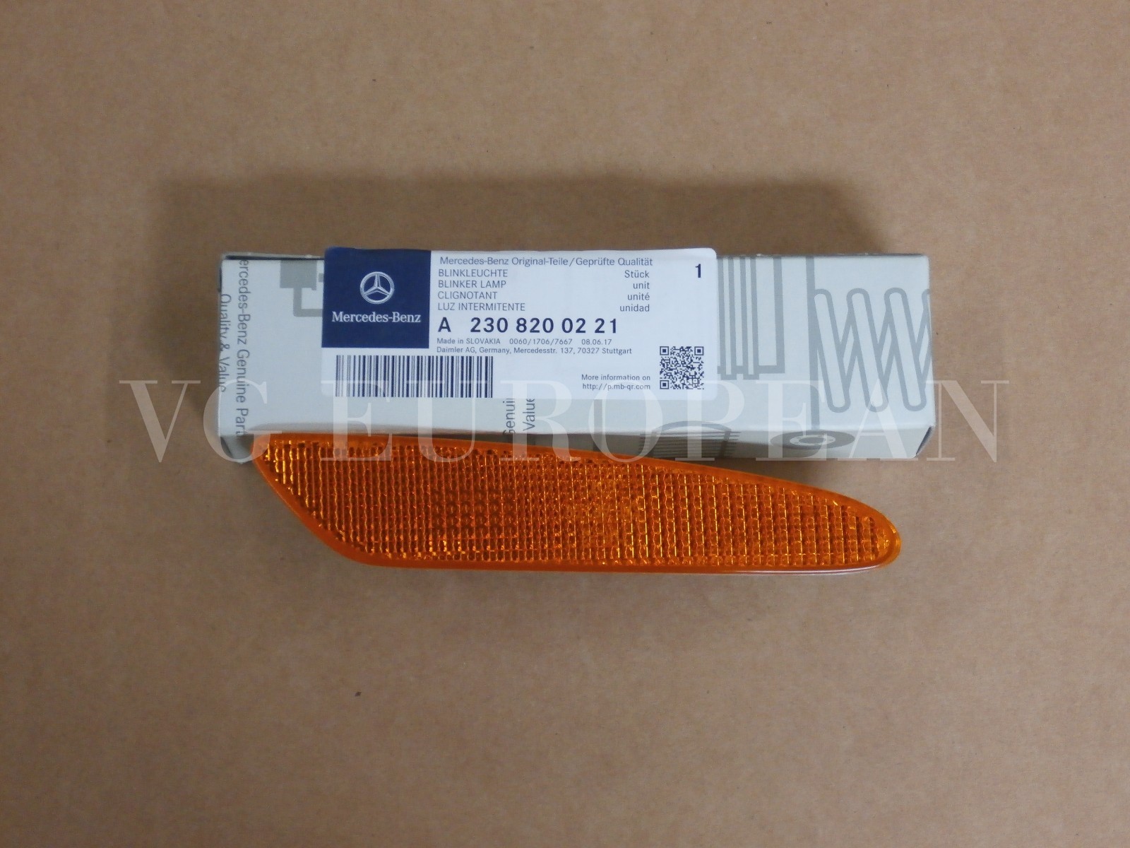 Mercedes-Benz R230 SL-Class Genuine R. Side Marker In Bumper Turn Signal Light