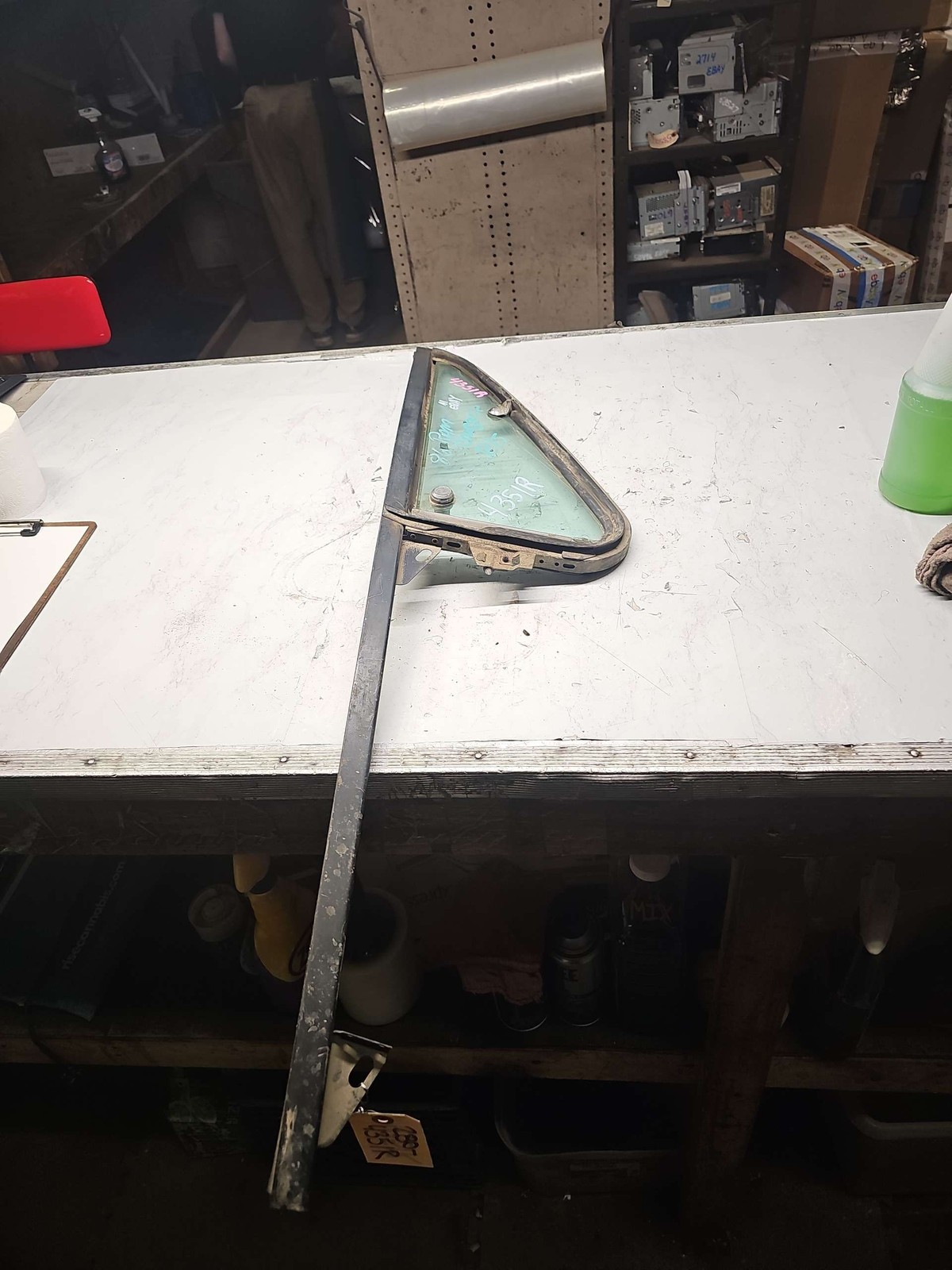 1978-1986 DODGE PICKUP 150 FRONT RIGHT / PASSENGER VENT GLASS WINDOW